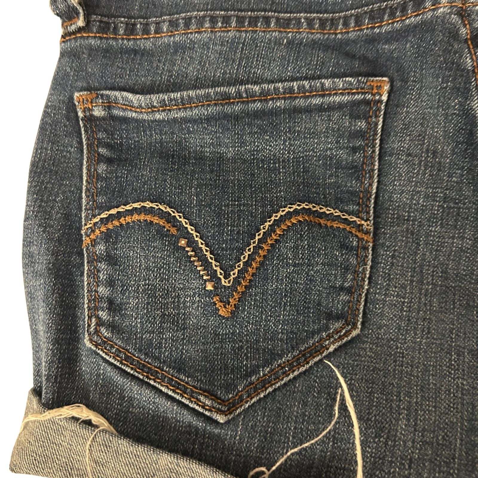 Levi's Levi's 529 Curvy Cut Off Denim Shorts Women's 4 Dark Wash Size 27" / US 4 / IT 40 - 7 Thumbnail