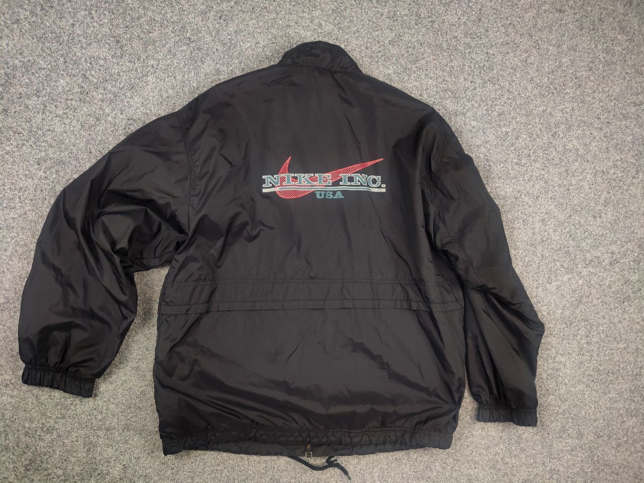 Nike Vintage 90's NIke Inc USa Track Top Zip Nylon Jacket Retro Size US L / EU 52-54 / 3 - 10 Thumbnail