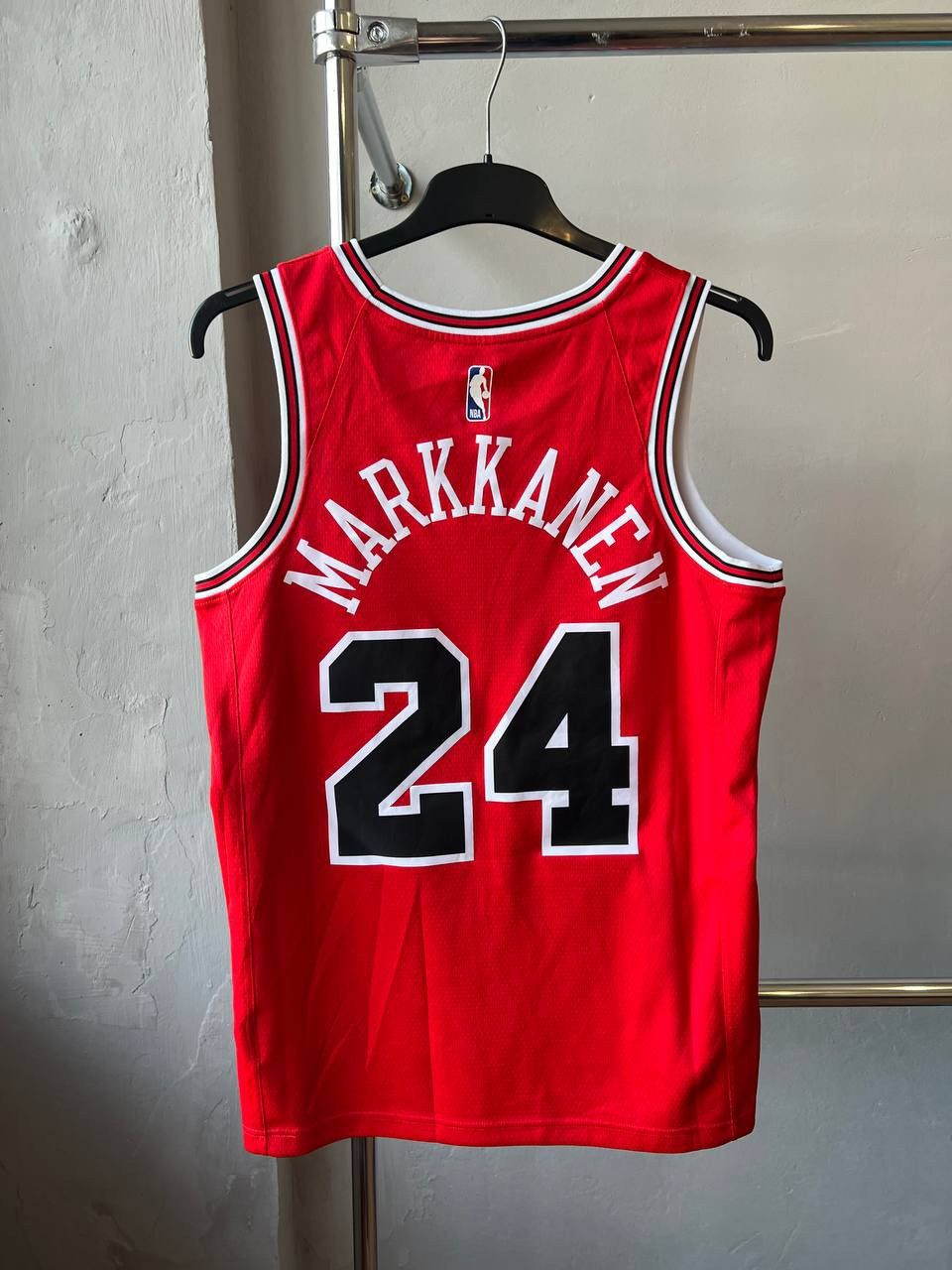 NBA 2021 CHICAGO BULLS #24 MARKKANEN BASKETBALL JERSEY NBA NIKE Size US M / EU 48-50 / 2 - 10 Thumbnail