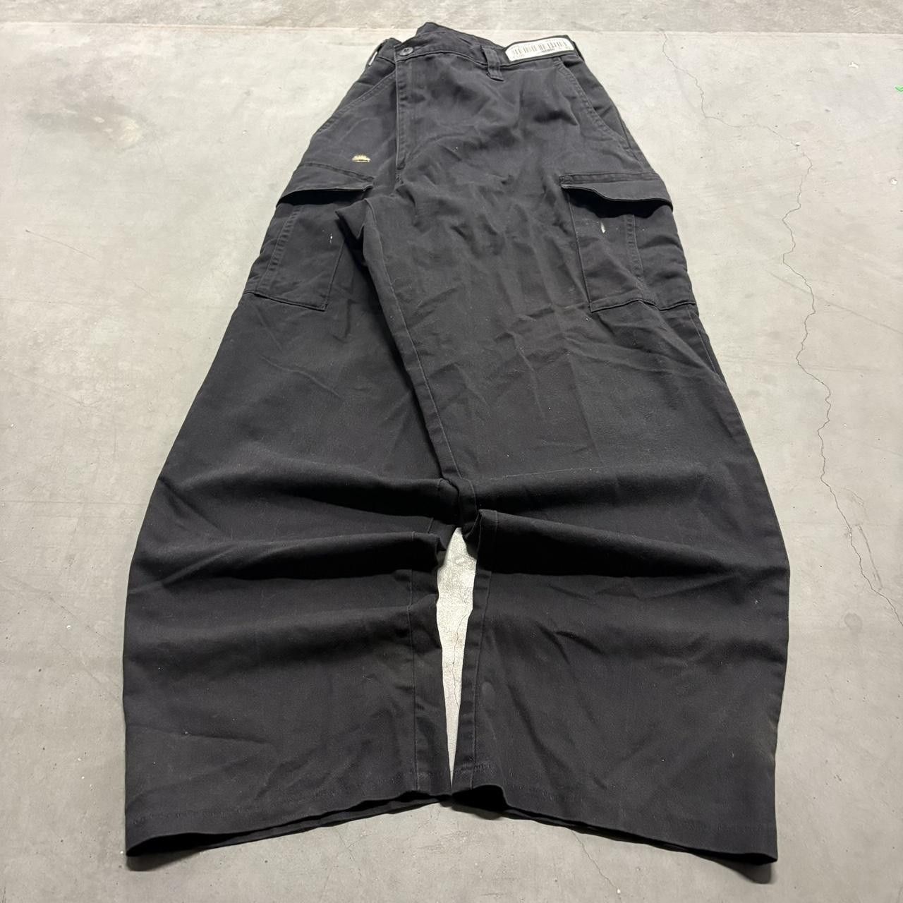 Vintage Crazy Vintage Y2K/2000s Baggy Black Workwear Cintas Cargo Pants! Size US 36 / EU 52 - 1 Thumbnail