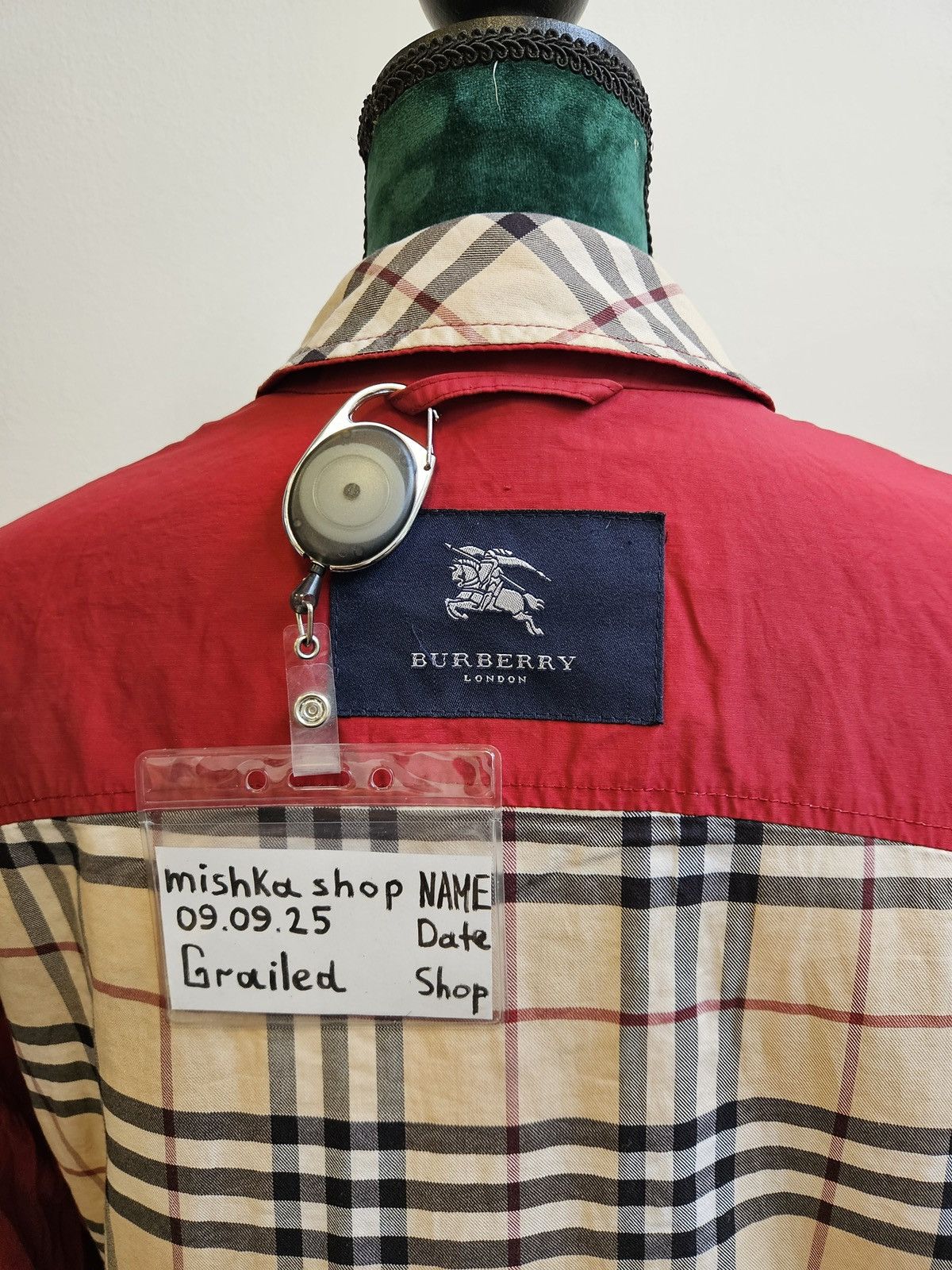 Burberry Burberry trench coat jacket vintage Size US L / EU 52-54 / 3 - 8 Thumbnail