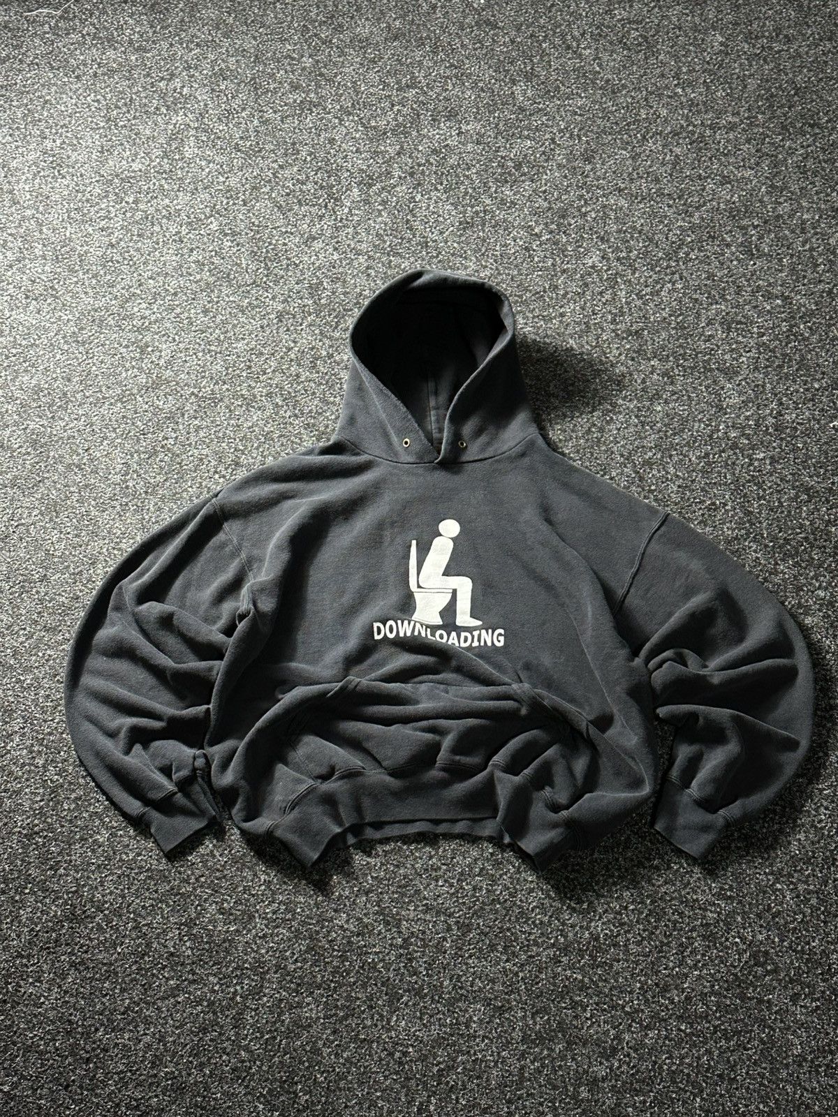Fruit Of The Loom × Vintage 🚨 VINTAGE DOWNLOADING TOILET 💩 HOODIE Y2K SK8 boxy rare Size US M / EU 48-50 / 2 - 1 Thumbnail