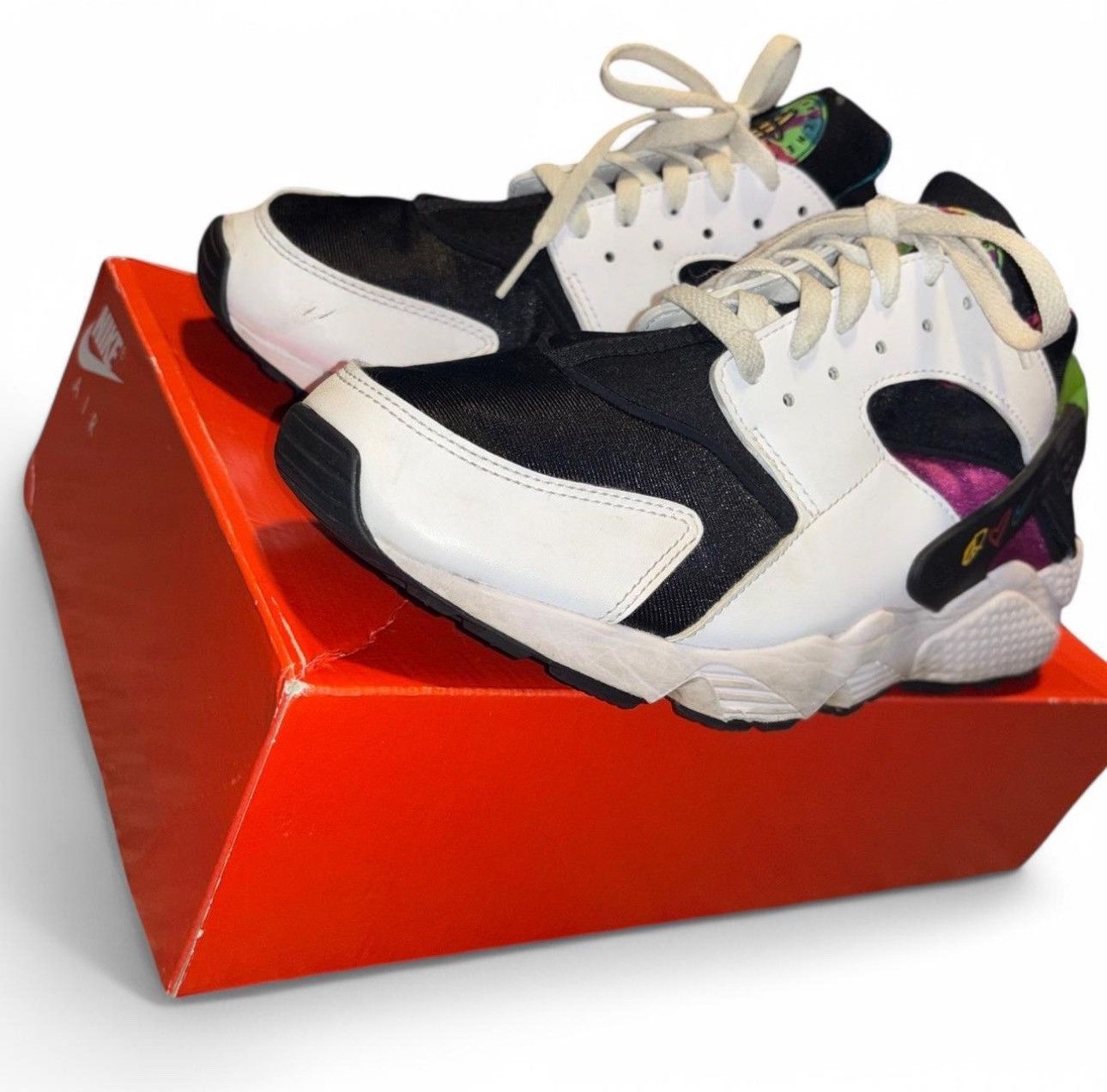 Nike Nike Air Huarache Size US 11.5 / EU 44-45 - 5 Thumbnail