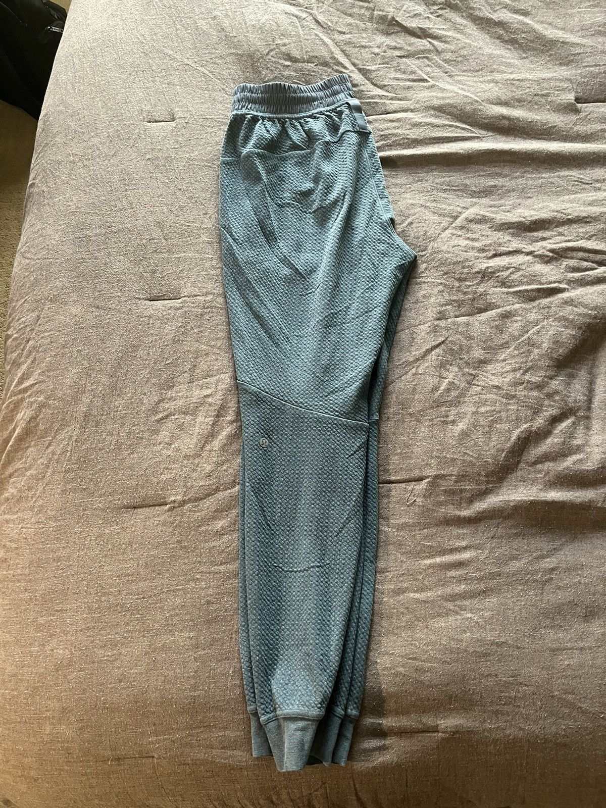 lululemon AT EASE JOGGERS [cassis]
