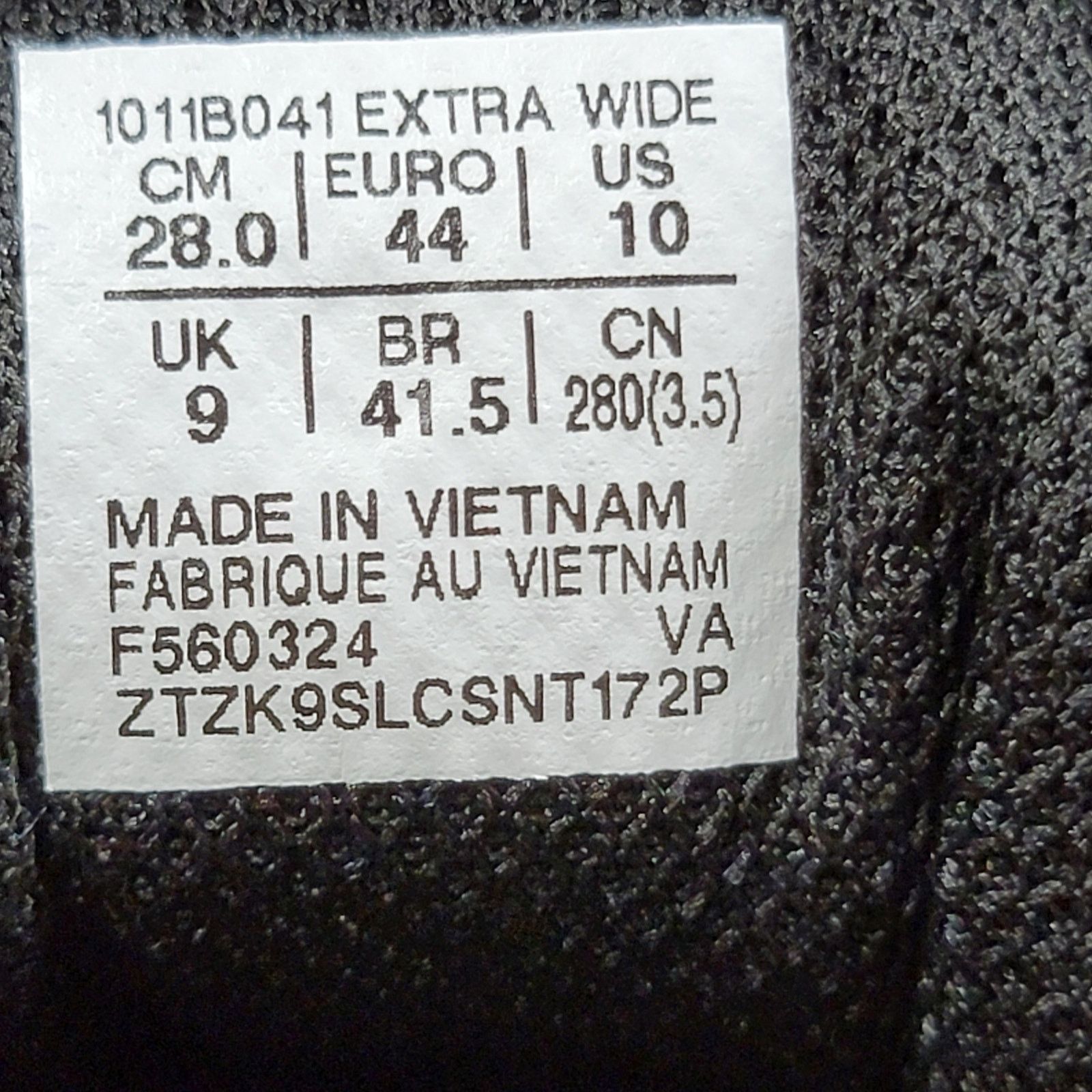 Asics Asics Triple Black Jolt 3 4E Wide 'Core Black' Sz 10 (78) Size US 10 / EU 43 - 9 Thumbnail