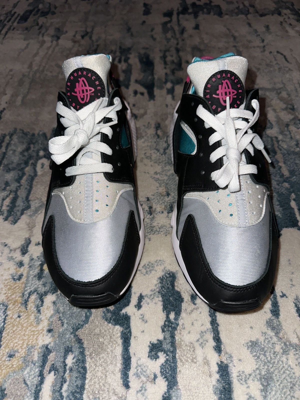 Nike Nike Air Huarache Size US 11 / EU 44 - 3 Thumbnail