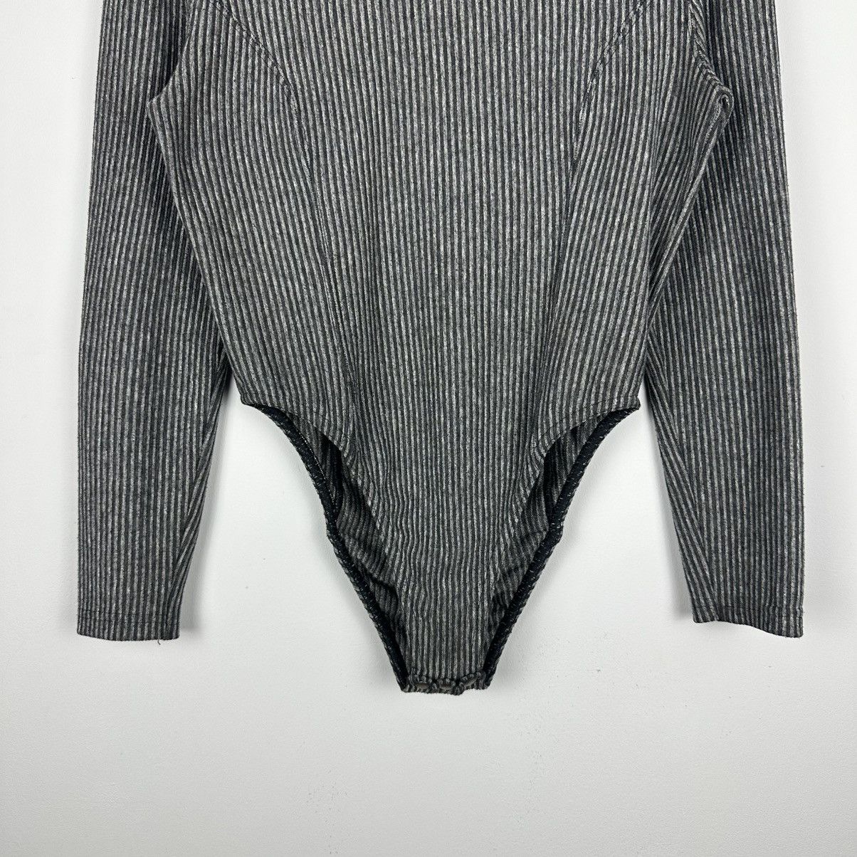 Versace Jeans Couture Vintage Rare Versace Neck Logo BodySuit Size M / US 6-8 / IT 42-44 - 5 Thumbnail