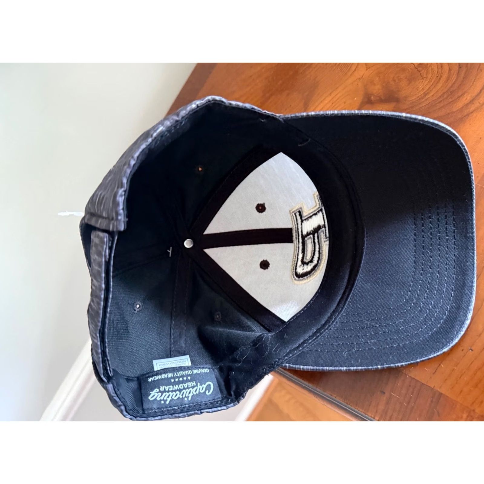 Vintage Purdue Baseball Cap Hat Boilers Boilermakers Heather Gray Beige Cap Capitvating Unisex Adults One Size Baseball Cap Mens Size ONE SIZE - 4 Thumbnail
