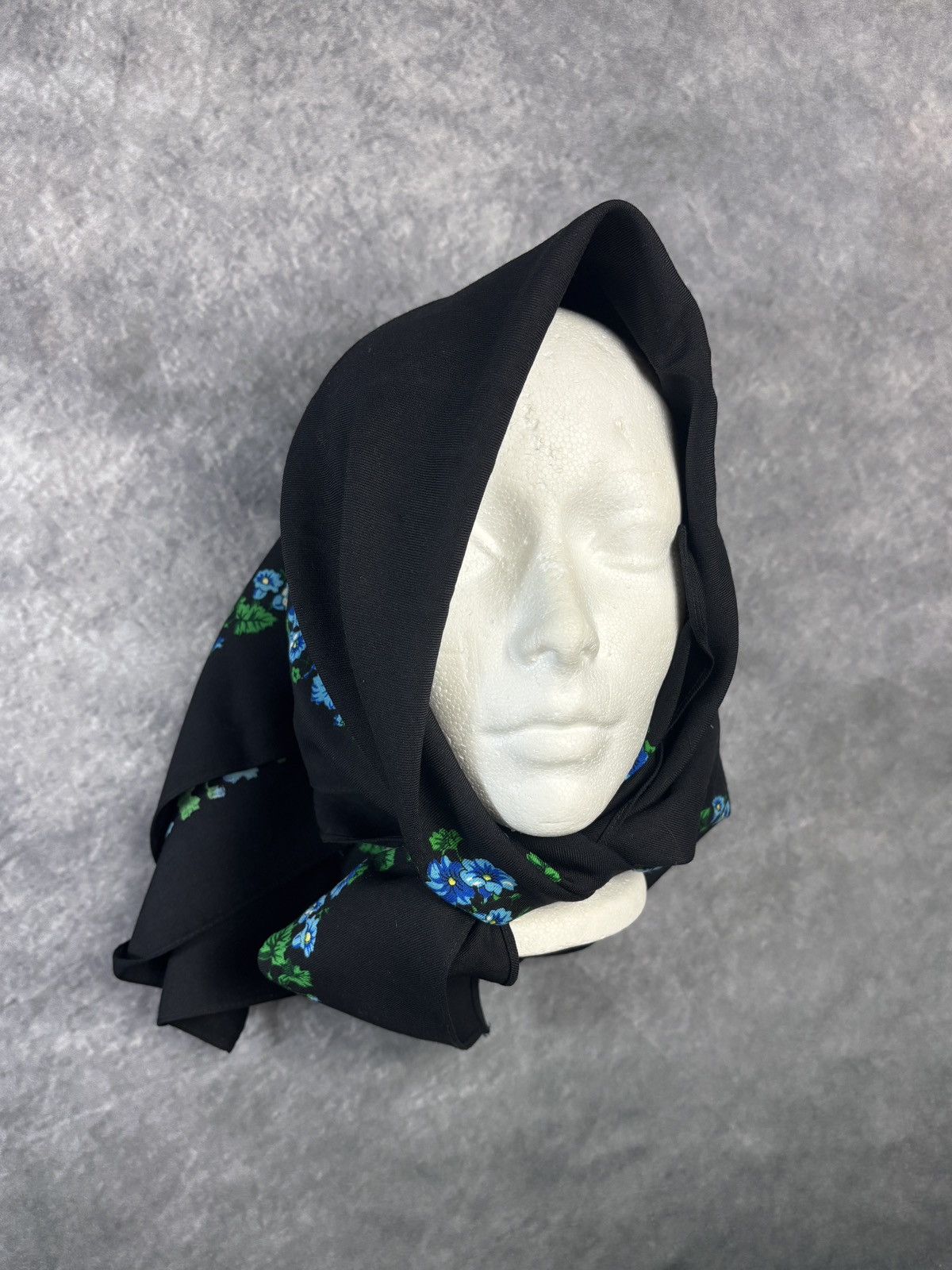 Vintage Vintage Hand Printed Wool Scarf 1960s 1970s Cashmere Scarf Size ONE SIZE - 12 Thumbnail