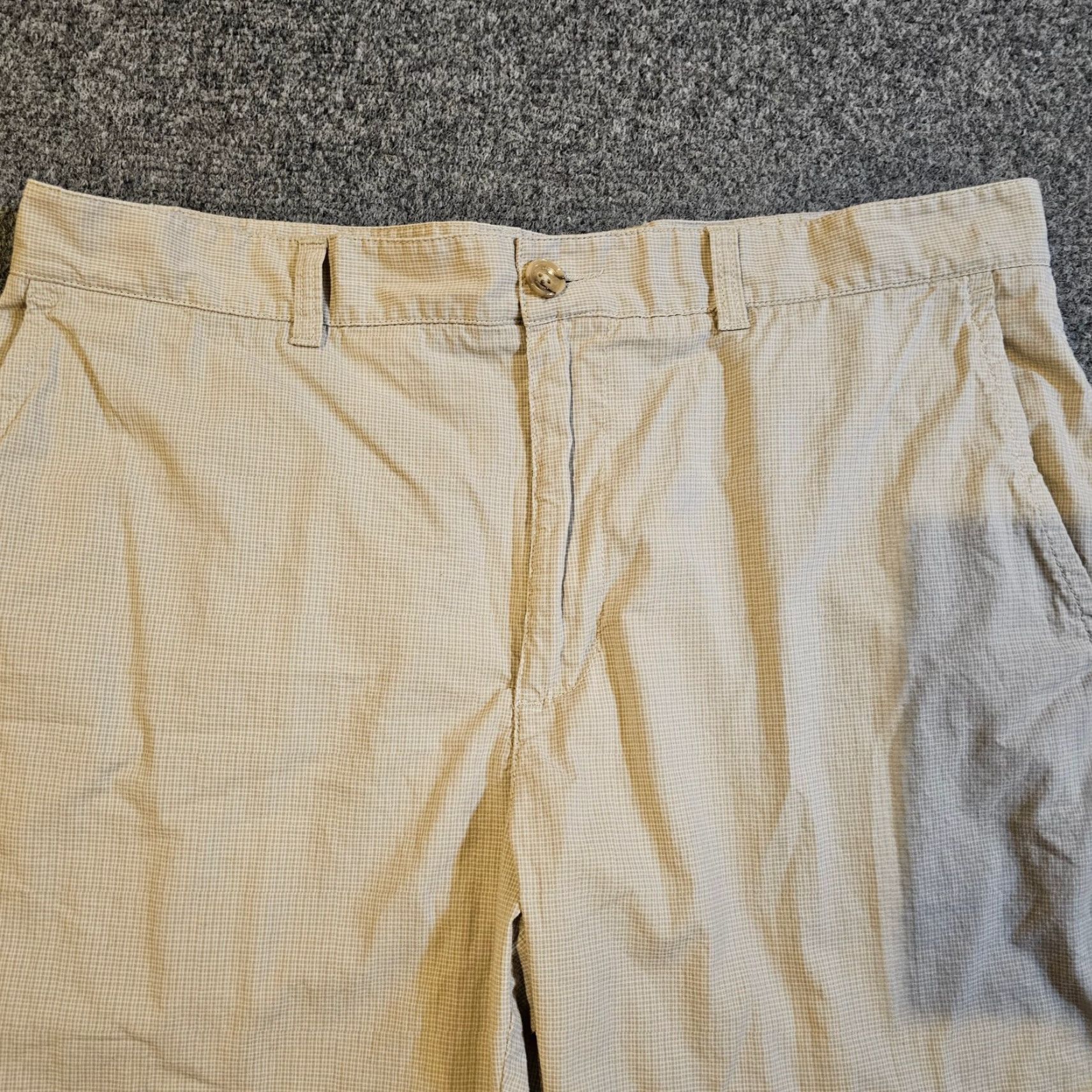 Joseph Abboud Joseph Abboud Shorts Mens 36 Beige Plaid Stretch 9 Inch Casual Beach Chino Flat Front Regular Waist 35 in Inseam 9 in Mens Beige Plaid Stretch Size US 36 / EU 52 - 2 Thumbnail