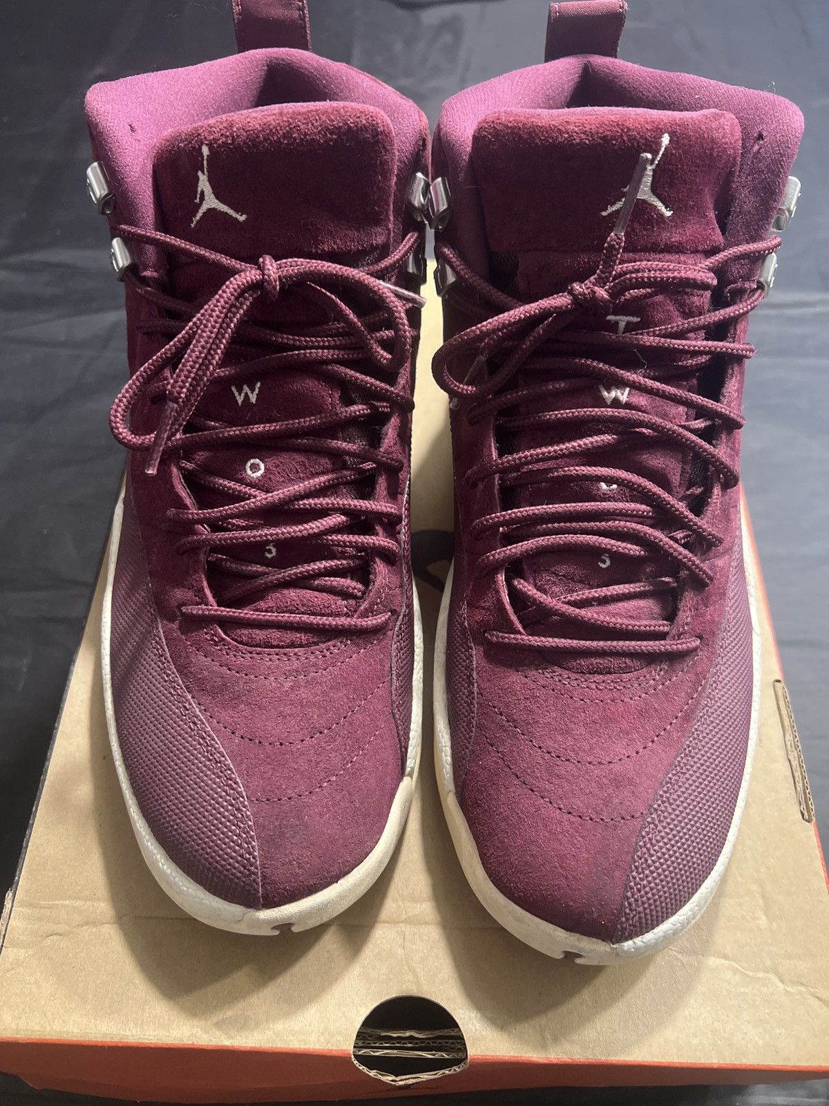 Jordan Brand × Nike Bordeaux Jordan 12 Retro Size US 9.5 / EU 42-43 - 7 Thumbnail