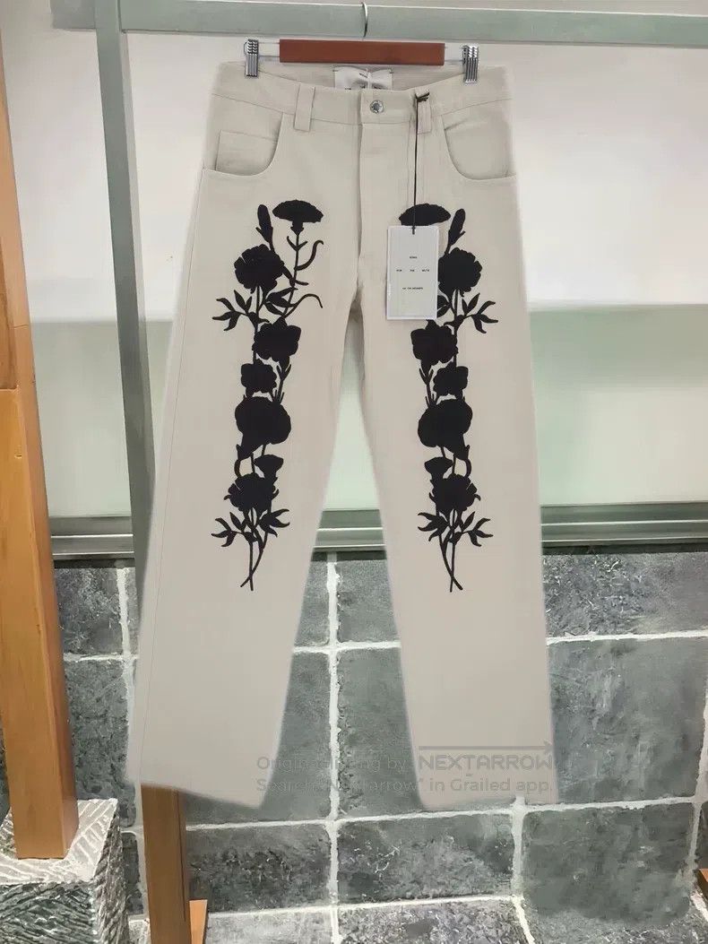 SONG FOR THE MUTE Off-white floral pants