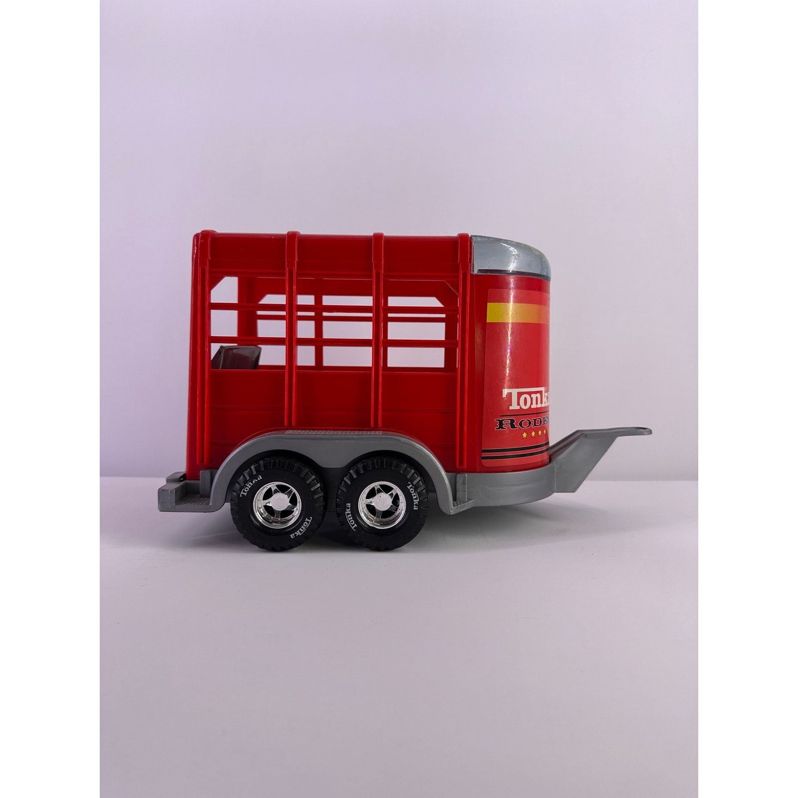 & Other Stories Vintage 2002 Tonka Rodeo Closed Trailer 12.5” long Size ONE SIZE - 4 Thumbnail