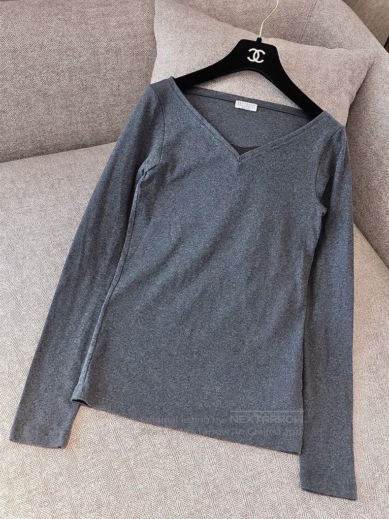 Brunello Cucinelli Brunello Cucinelli Gray V-Neck Knit Sweater Size M / US 6-8 / IT 42-44 - 1 Thumbnail