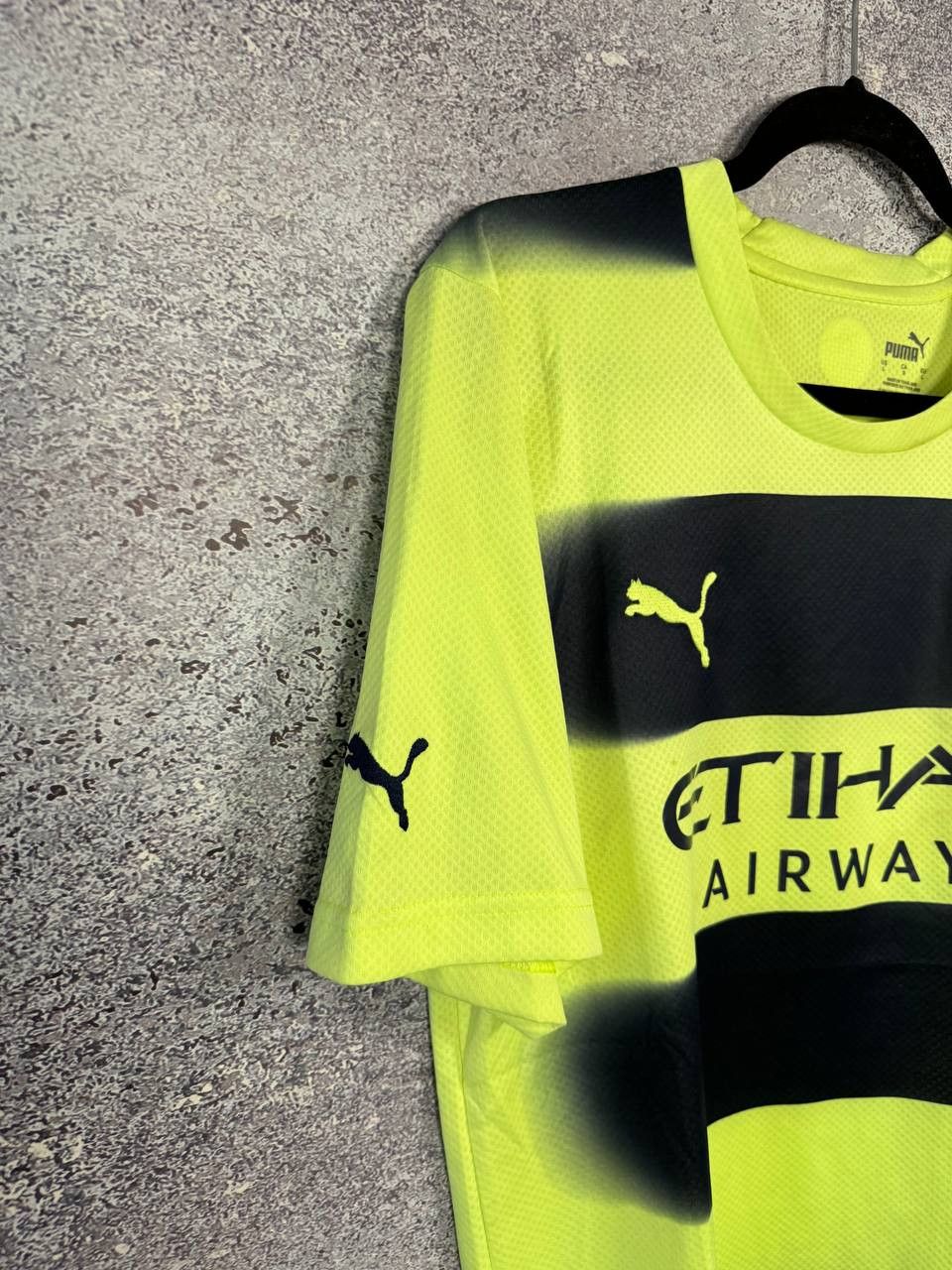 Puma × Vintage Vintage Manchester City 2022/23 Puma Soccer Jersey Size US L / EU 52-54 / 3 - 3 Thumbnail