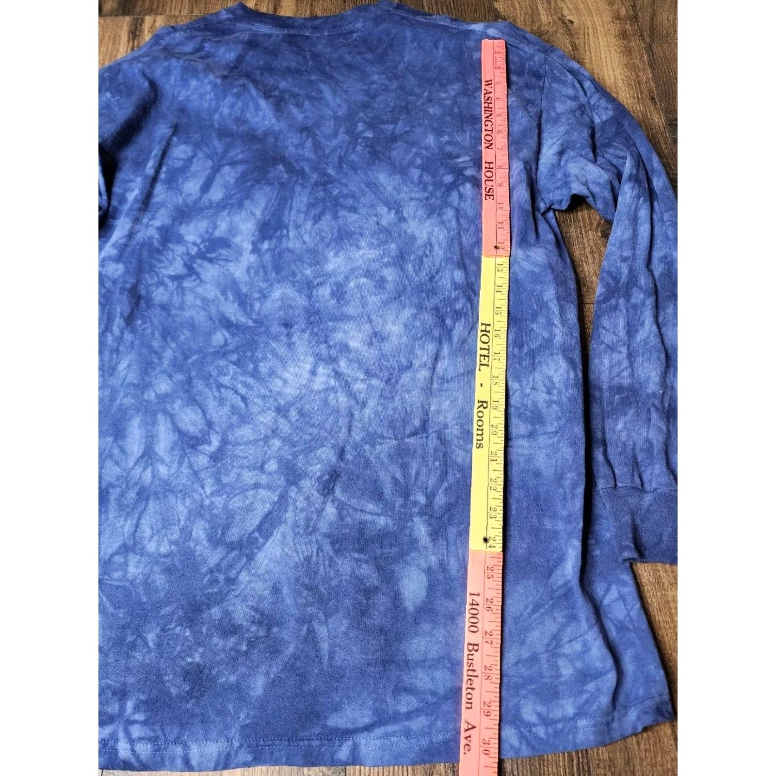 The Mountain The Mountain Christmas Cat Tie Dye Long Sleeve T Shirt Adult XL Blue Mens Size US XL / EU 56 / 4 - 3 Thumbnail