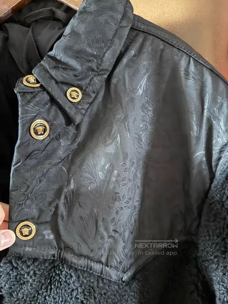 Versace Versace Lambwool coat Size US L / EU 52-54 / 3 - 5 Thumbnail