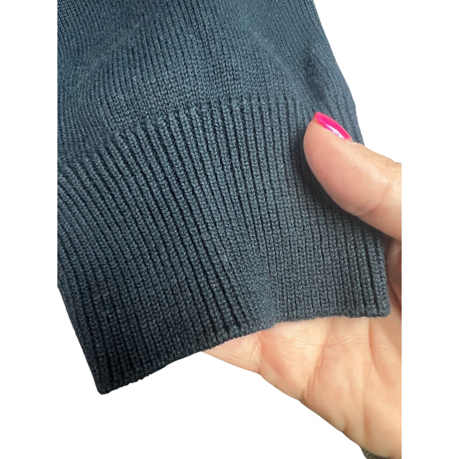 Izod IZOD Men's V-Neck Sweater Navy Blue Large Cotton Size US L / EU 52-54 / 3 - 5 Thumbnail