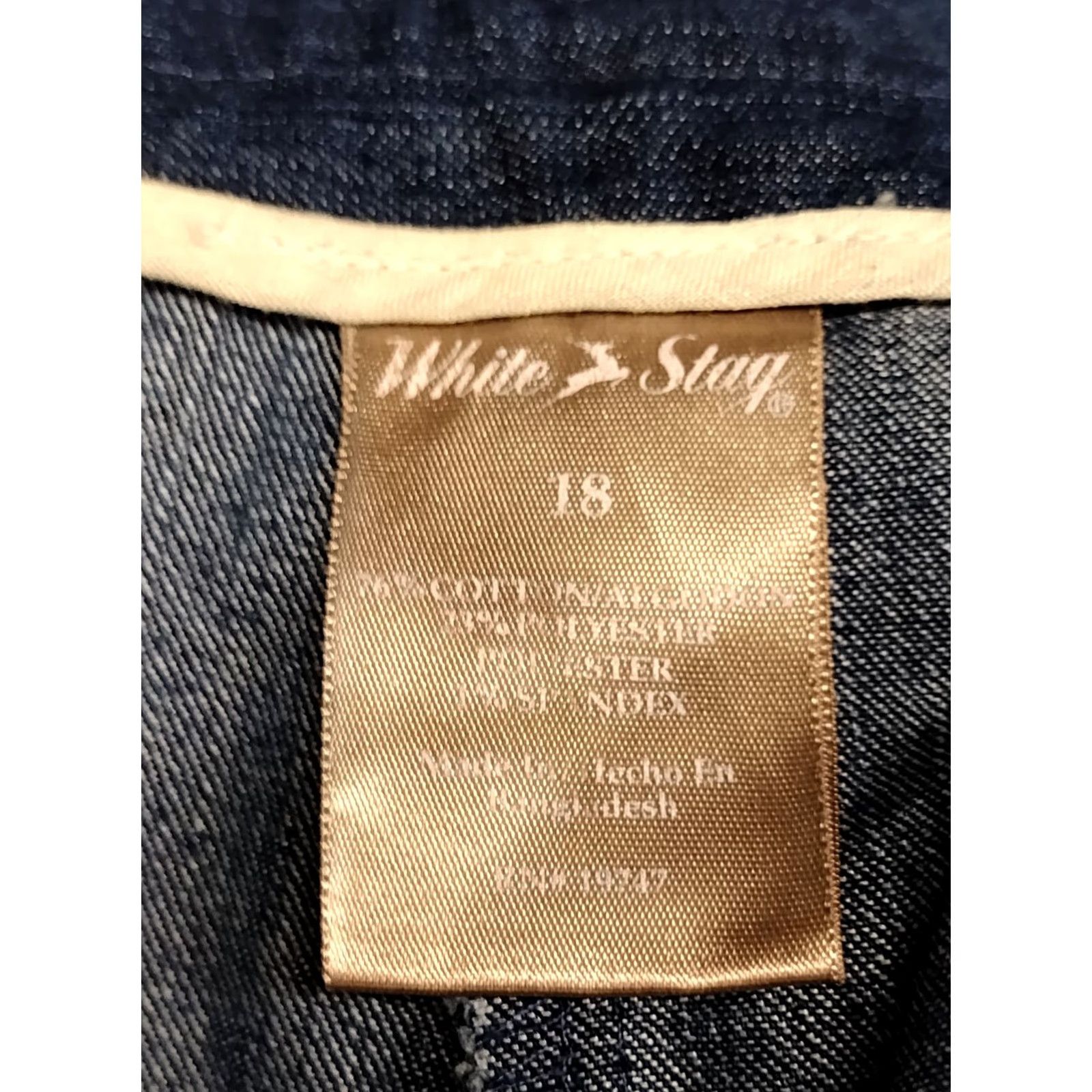 Vintage White Stag Women’s Capri Jeans Cotton Blend 18 Blue Denim Regular 90s Vintage Style Spring Summer Jeans Ladies Size 40" / US 18 - 5 Thumbnail