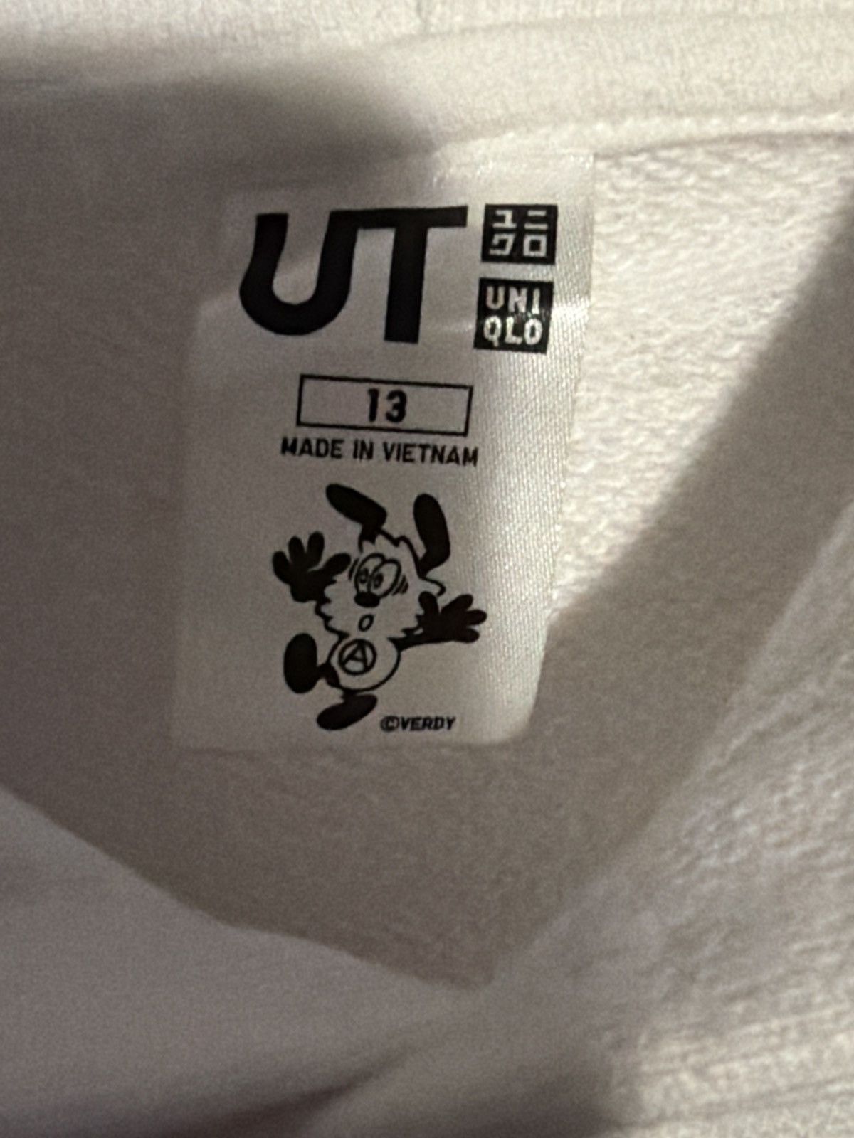 Uniqlo Uniqlo X Verdy Hoodie SIZE 13 YOUTH Size US XXS / EU 40 - 4 Thumbnail