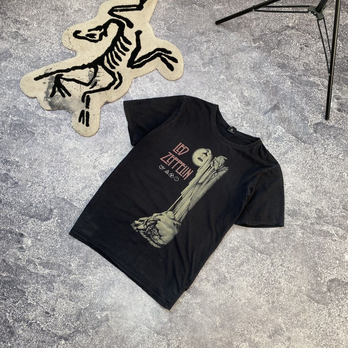 Band Tees Vintage Led Zeppelin 2019 Big Logo rock band tee Size US L / EU 52-54 / 3 - 1 Thumbnail