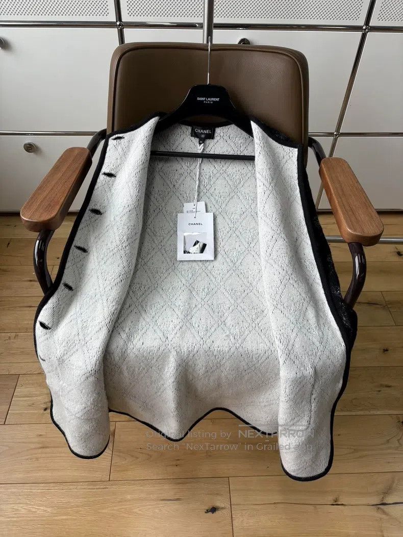 Chanel Chanel 21B black and gray snowflake cashmere medium and lo Size XXS / US 00 / IT 34 - 5 Thumbnail