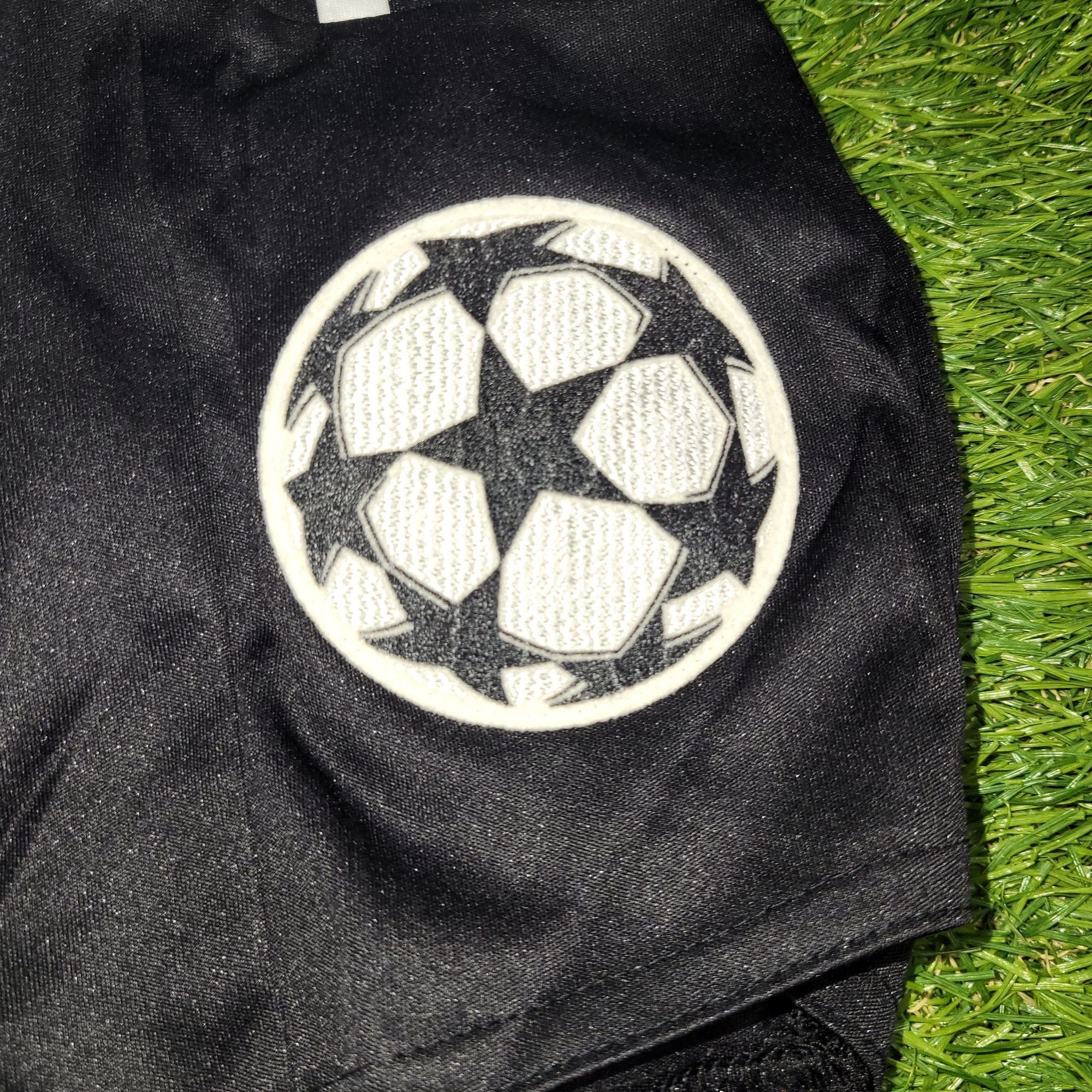 Adidas Sneijder Real Madrid 2008 2009 UEFA Third Soccer Jersey XL Size US XL / EU 56 / 4 - 5 Thumbnail