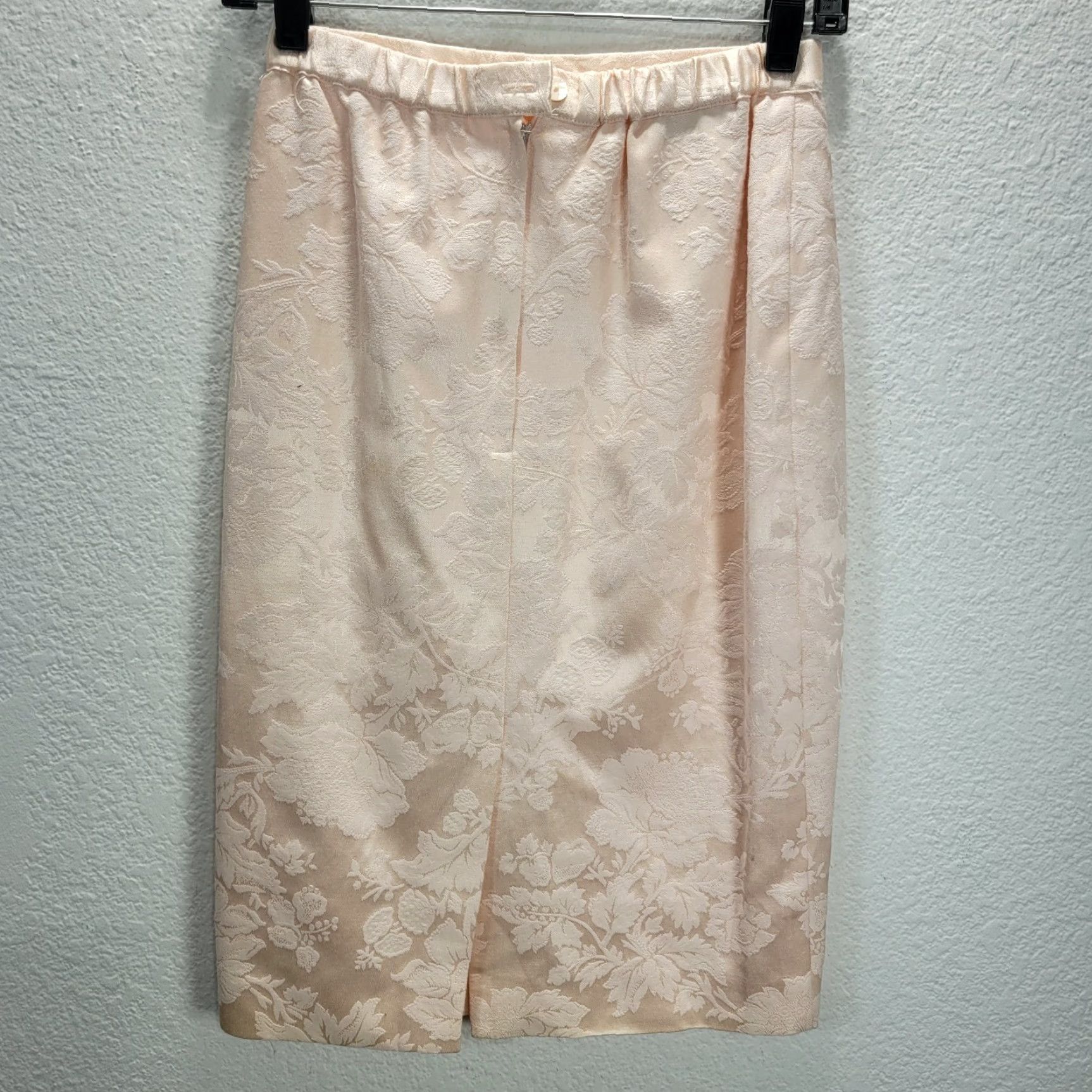 Vintage Vtg Scott McClintock Peach Floral Brocade Skirt Straight Pencil Back Slit Sz 4 Orange Eveningwear Cotton Blend, Cocktail, 90s Womens Size 27" / US 4 / IT 40 - 4 Thumbnail