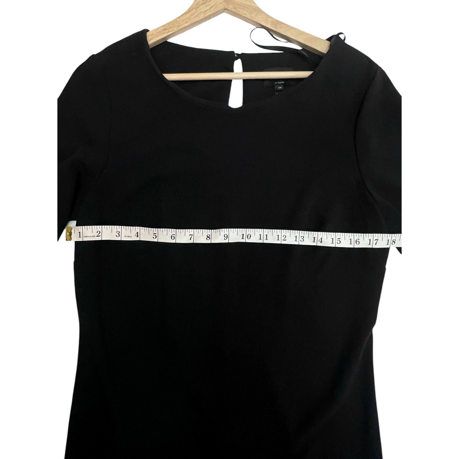 Laundry by Shelli Segal Laundry by Shelli Segal Black Midi Dress with Zipper Size 10 Size L / US 10 / IT 46 - 18 Thumbnail