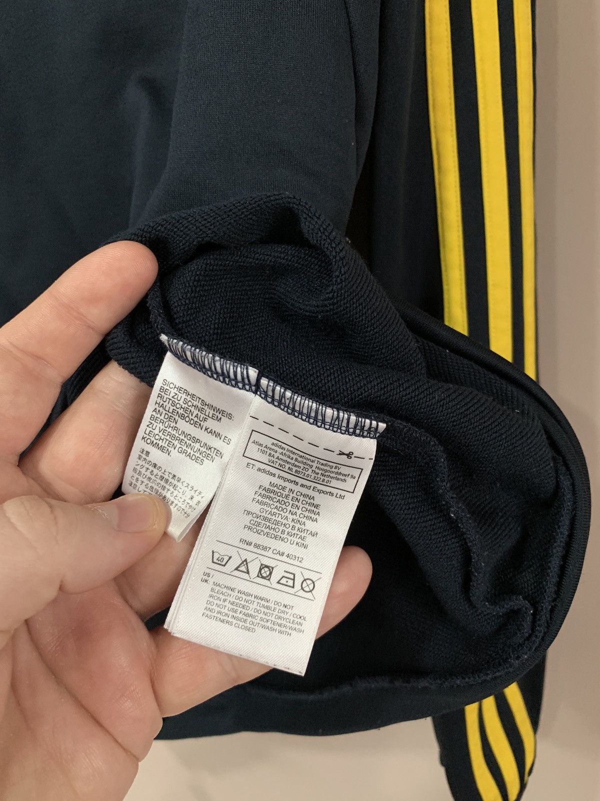 Adidas Sweden 2014 Football Sweatshirt Adidas Soccer Size S Size US S / EU 44-46 / 1 - 9 Thumbnail
