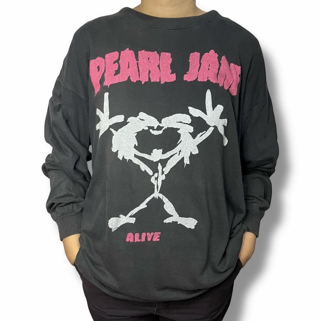 Band Tees × Vintage Pearl Jam Alive Long Sleeve 1992 Size US XL / EU 56 / 4 - 1 Thumbnail