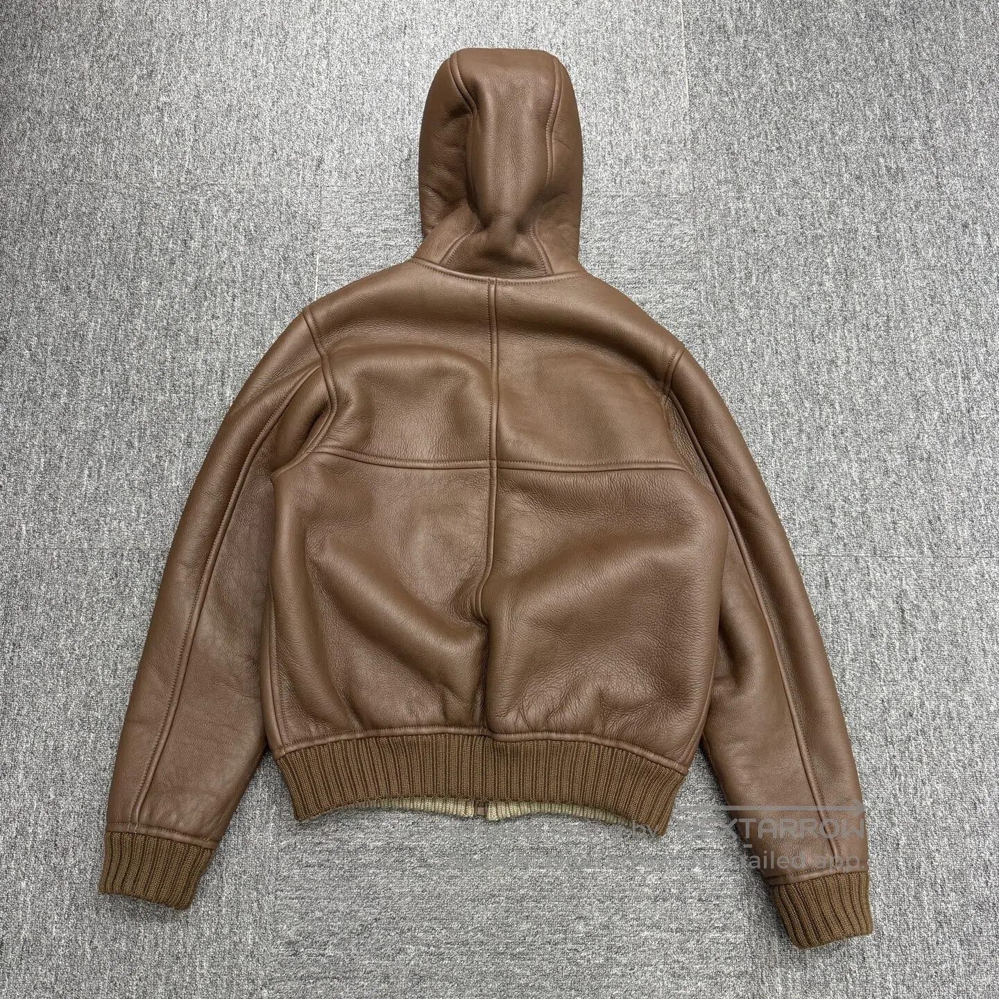 Louis Vuitton Louis Vuitton One-piece fur jacket with double-sided linin Size US M / EU 48-50 / 2 - 4 Thumbnail