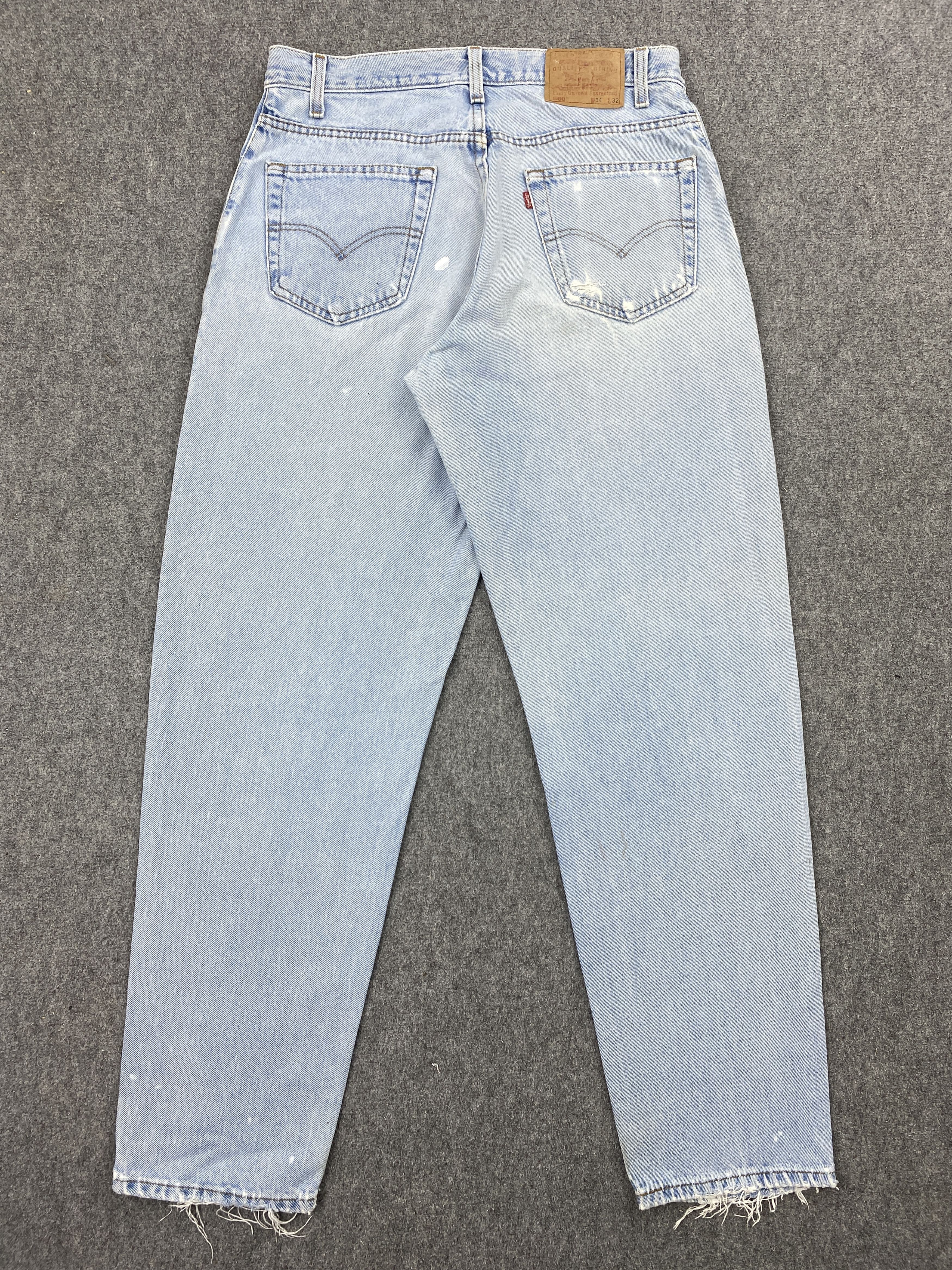 Levi's × Vintage Distressed Vintage 90s Levis 560 Light Wash Jeans DP2323 Size US 33 - 3 Thumbnail