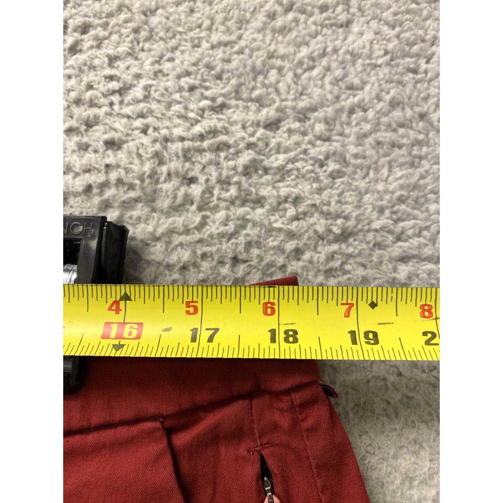 Lululemon VINTAGE Lululemon Men Shorts Chino Golf/ athleisure Size 36 Red Size US 36 / EU 52 - 4 Thumbnail