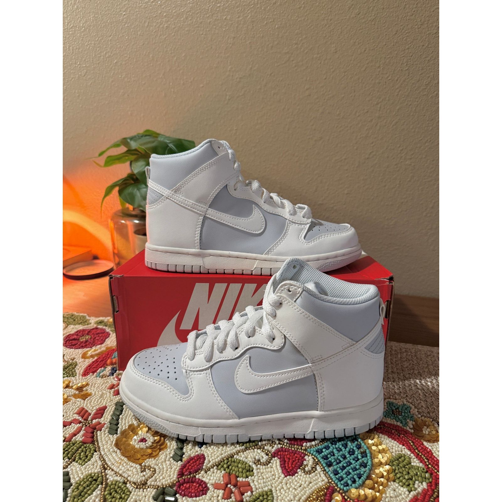 Nike Nike Dunk High GS Summit White Football Grey Pure Platinum Size US 5 / EU 37 - 1 Thumbnail