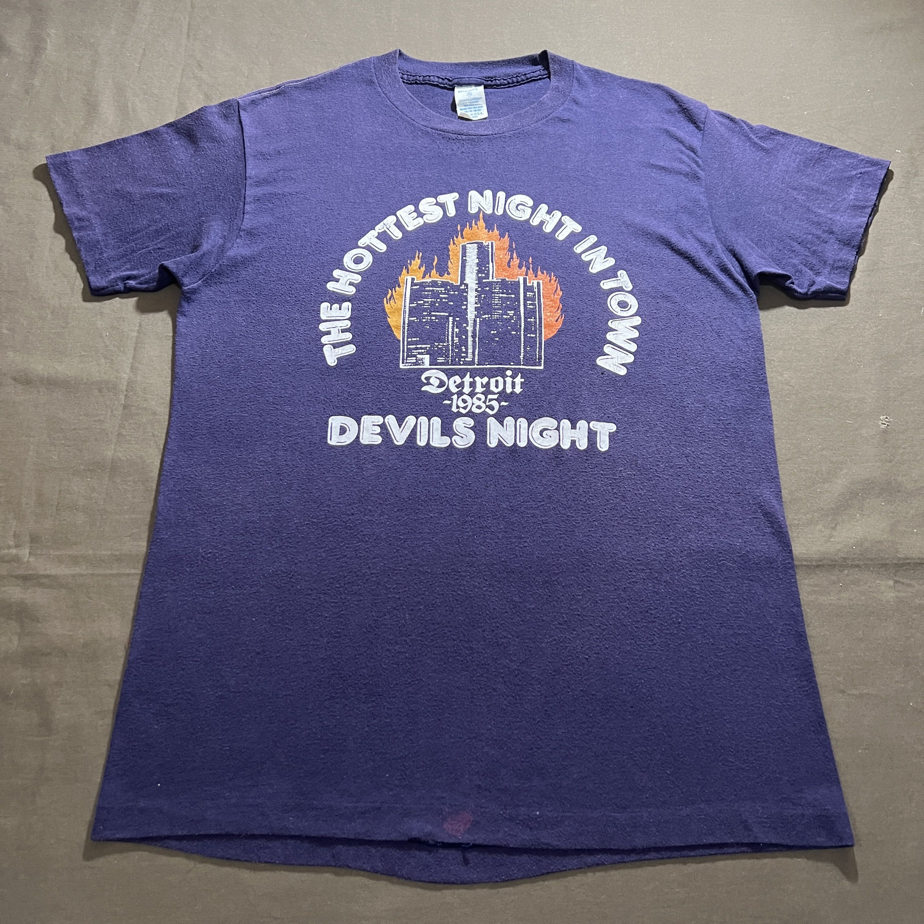 Vintage Vintage 80s 1985 Detroit Devils Night Tee Size US XL / EU 56 / 4 - 2 Thumbnail