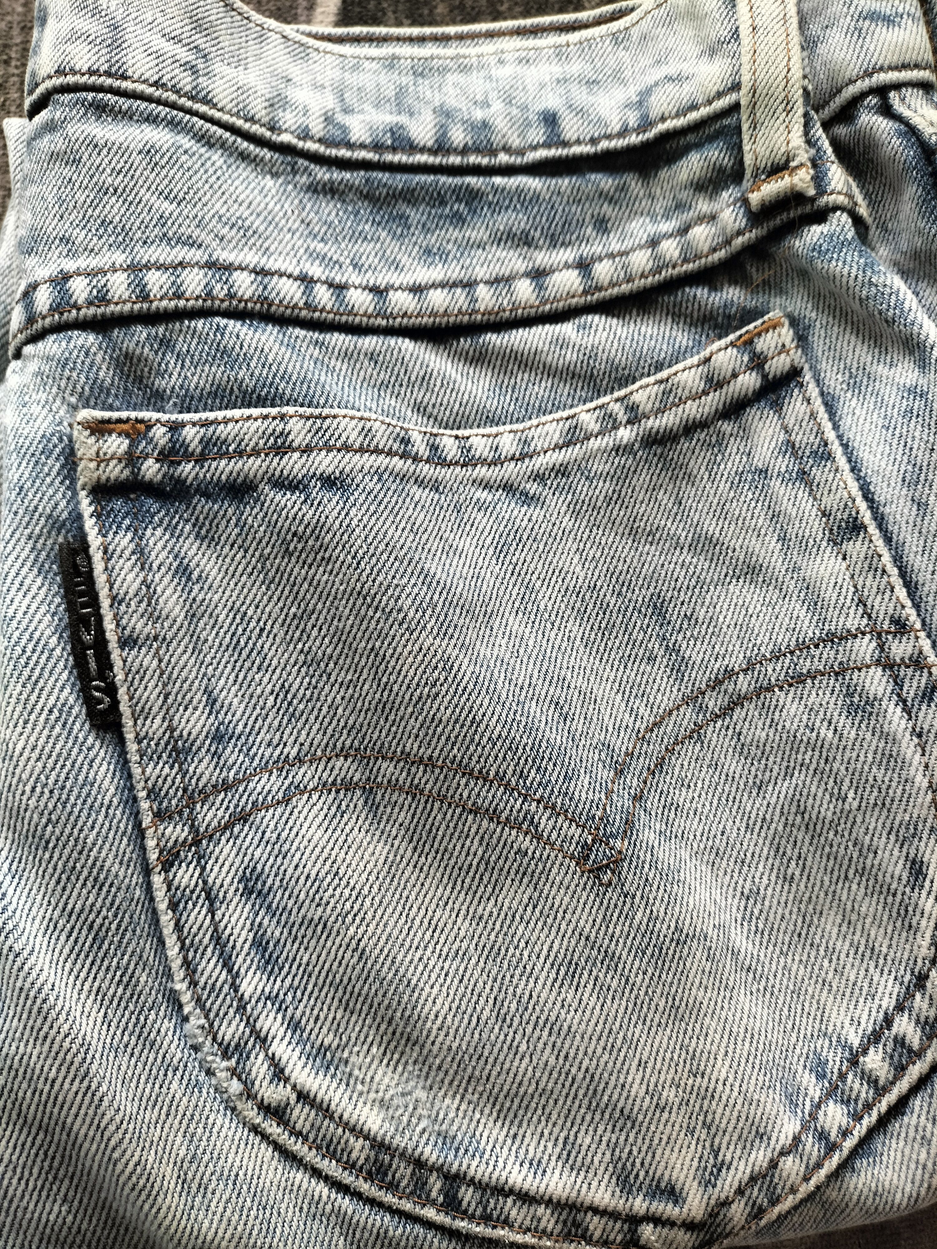 Levi's Vintage Levis Big E Asid Wash Faded Distressed black logo Size US 31 - 16 Thumbnail