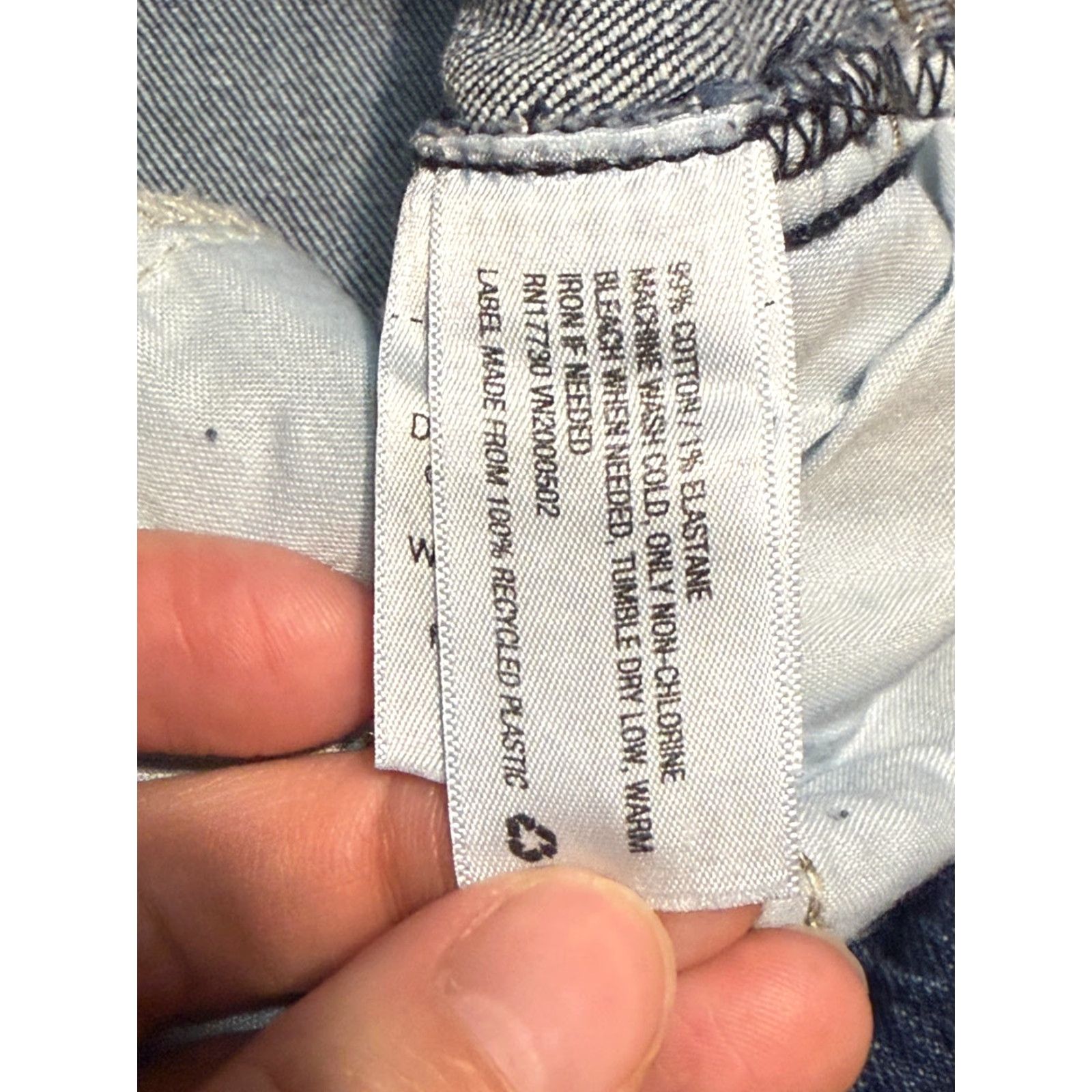 Vintage Universal Thread Jeans Women's 4 Blue Denim Regular Straight 5-Pocket Vintage? No Vintage 4 Womens Jeans Size 27" / US 4 / IT 40 - 6 Thumbnail