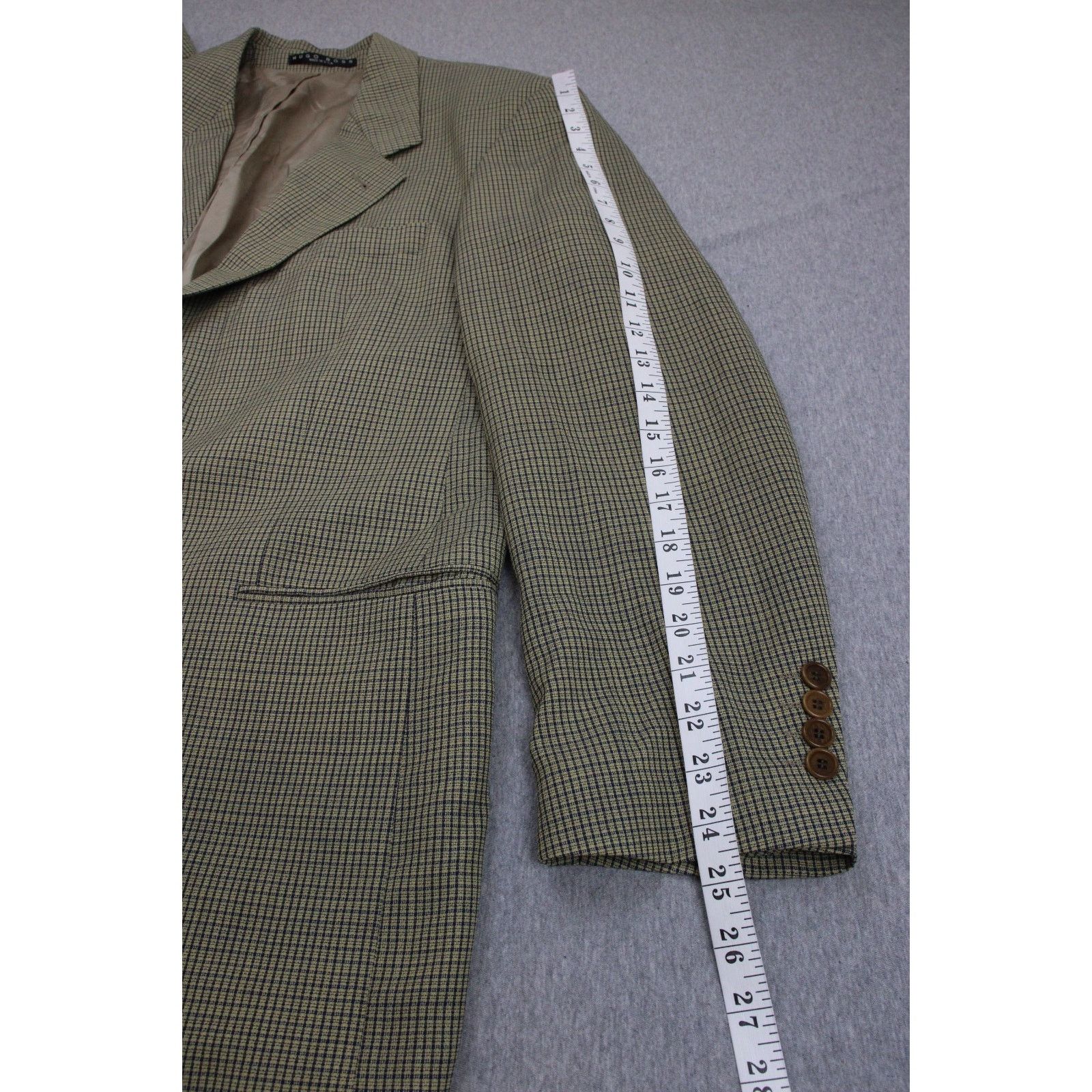 Hugo Boss Hugo Boss Blazer Mens 40R Checkered 100% Wool 2 Button Size 40R - 10 Thumbnail