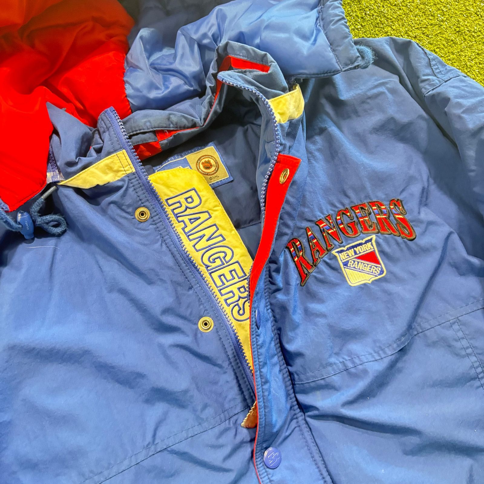RARE Starter New York Rangers NHL pufer jacket XL