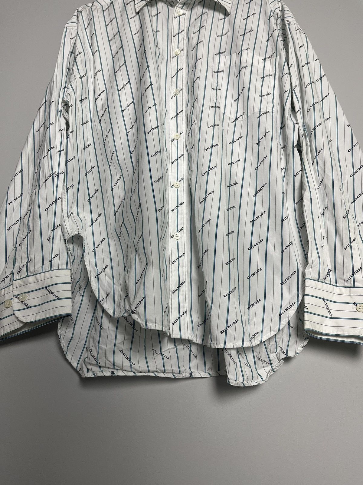 Balenciaga Balenciaga full monogram white shirt Size US M / EU 48-50 / 2 - 10 Thumbnail