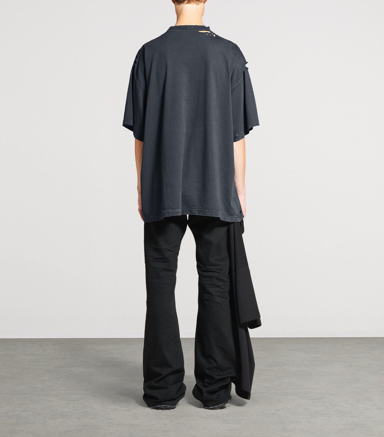 Balenciaga o1w1db10526 555 / Fashion Designer Oversized T-Shirt Black Size US S / EU 44-46 / 1 - 3 Thumbnail