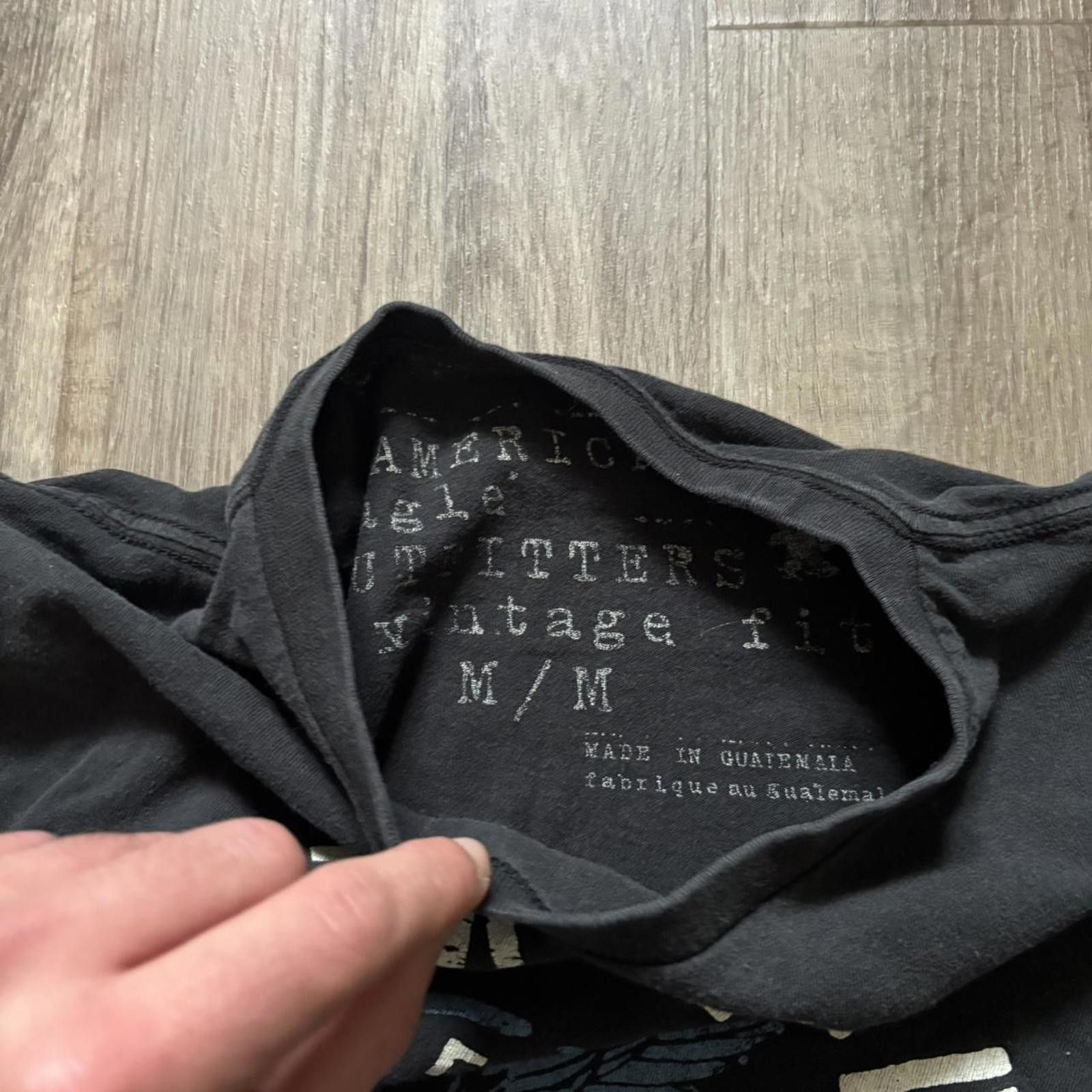 American Eagle Outfitters American Eagle Outfitters Men's Black and Navy Tshirt Size US M / EU 48-50 / 2 - 3 Thumbnail