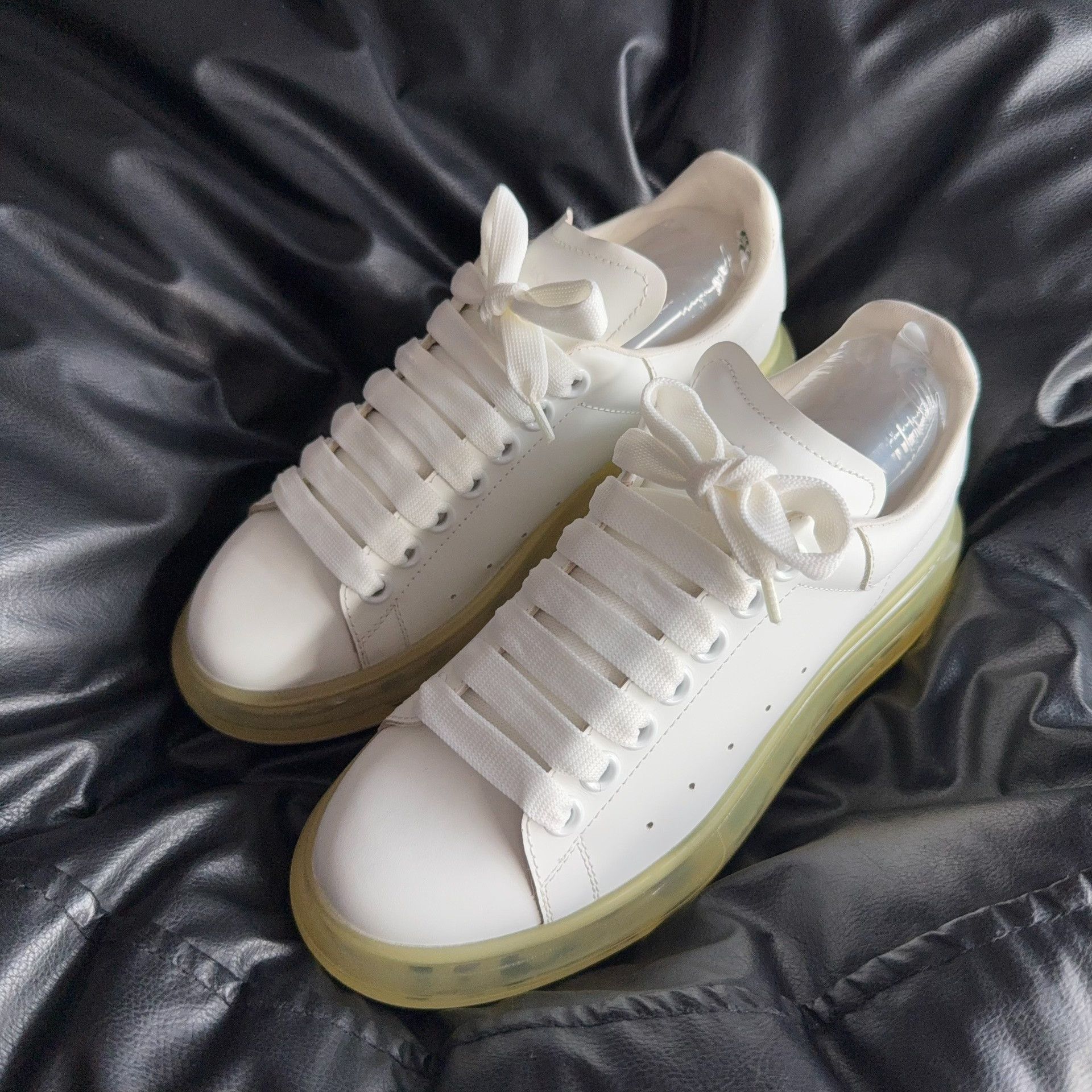 Alexander McQueen Alexander McQueen Clear Lowtop Sneakers 37 Women Size US 6.5 / IT 36.5 - 1 Thumbnail