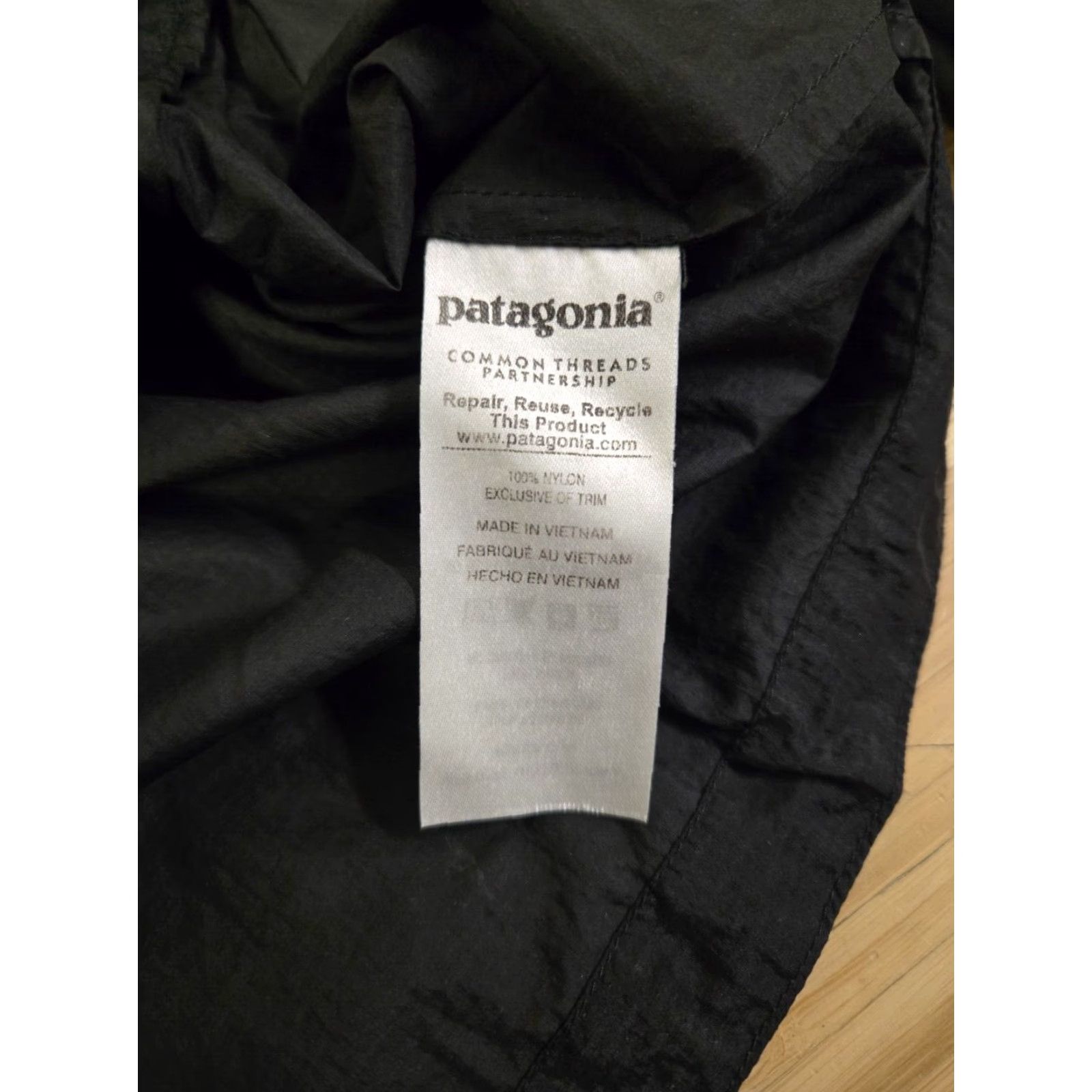 Patagonia Patagonia Jacket Womens Small Black Windbreaker Snap Outdoor Casual Travel Size S / US 4 / IT 40 - 5 Thumbnail