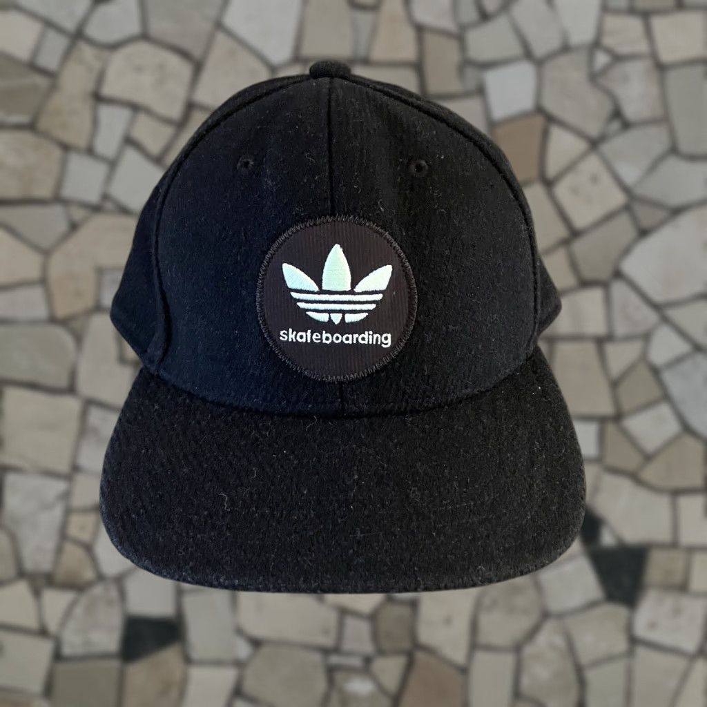 Adidas VINTAGE Adidas Snapback Hat Mens Black Skateboarding Wool Blend Cap Size ONE SIZE - 1 Thumbnail