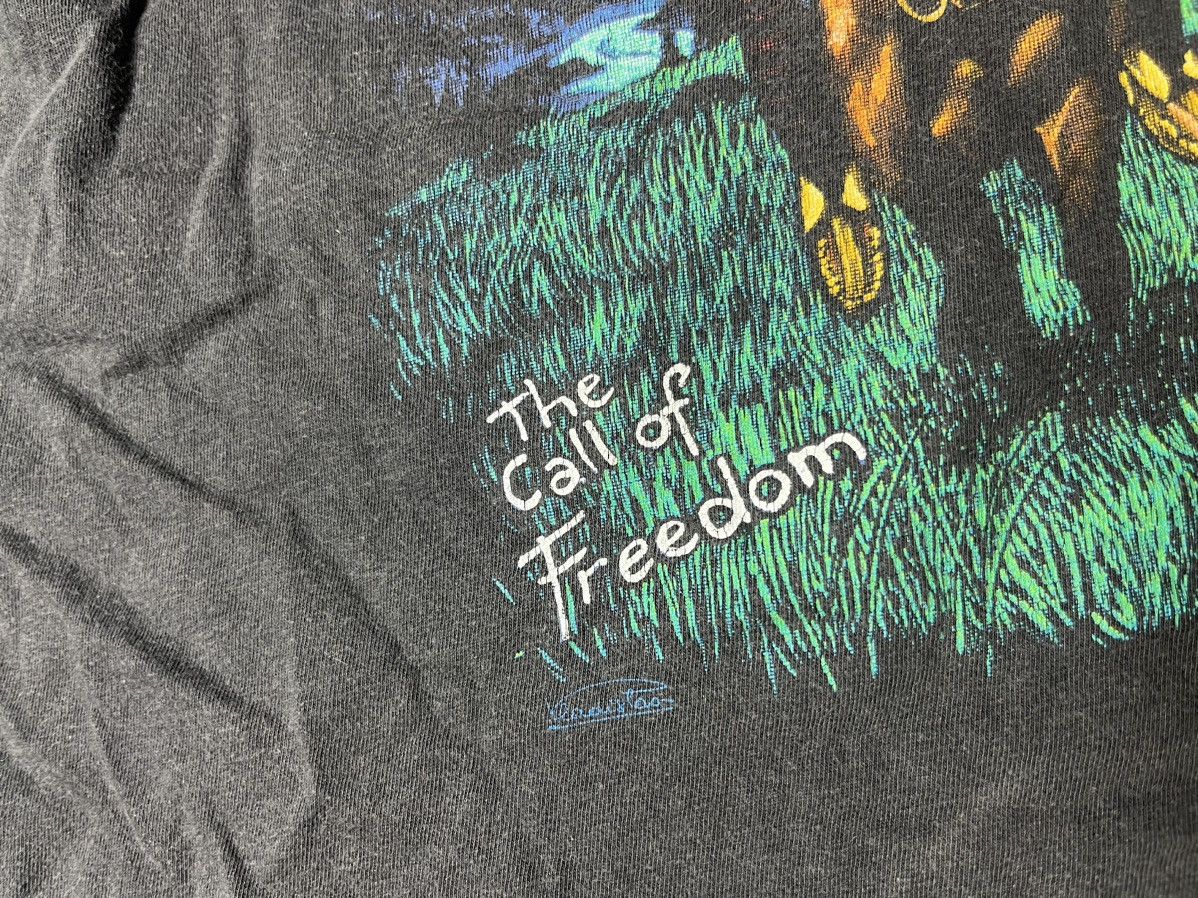 Band Tees Vintage Zip it London Tshirt the call of freedom size XL Size US XL / EU 56 / 4 - 5 Thumbnail