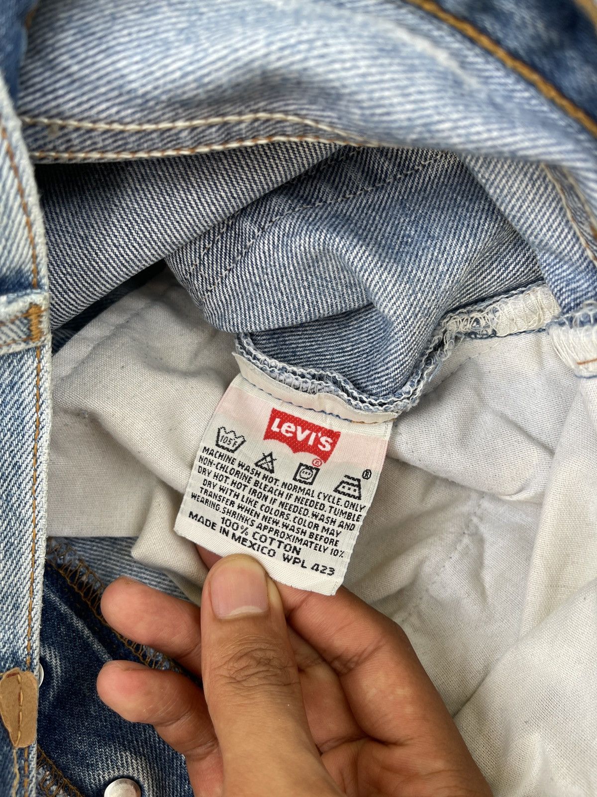 Levi's × Levi's Vintage Clothing × Vintage Vintage 90s Levis Faded Blue Denim Jeans Size US 32 / EU 48 - 10 Thumbnail
