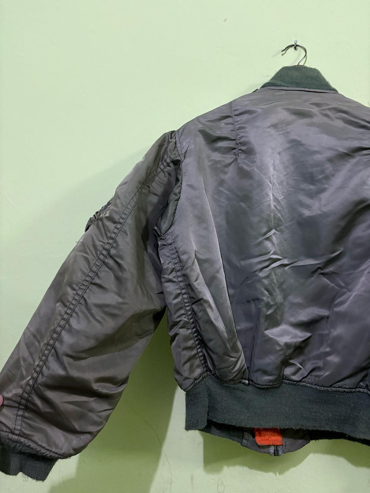 Alpha Industries × Vintage Vintage 90’s Alpha Industries Ma-1 Bomber Jacket Flight Size US M / EU 48-50 / 2 - 7 Thumbnail