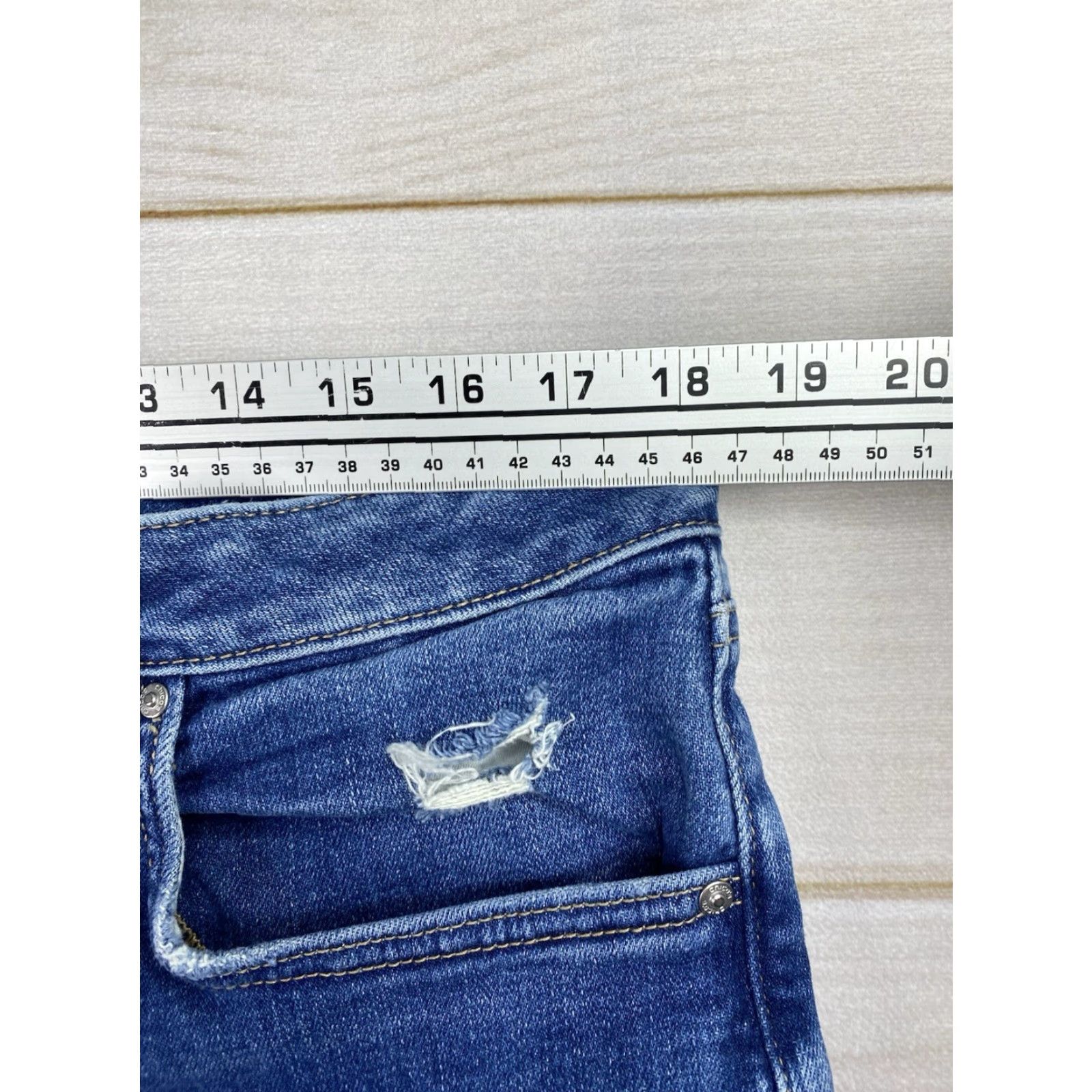 Vintage Chicos Jeans Sz 3 16 High Rise Straight Leg Crop Distressed Denim Stretch 5-Pocket Button Zip Size 26" / US 2 / IT 38 - 6 Thumbnail